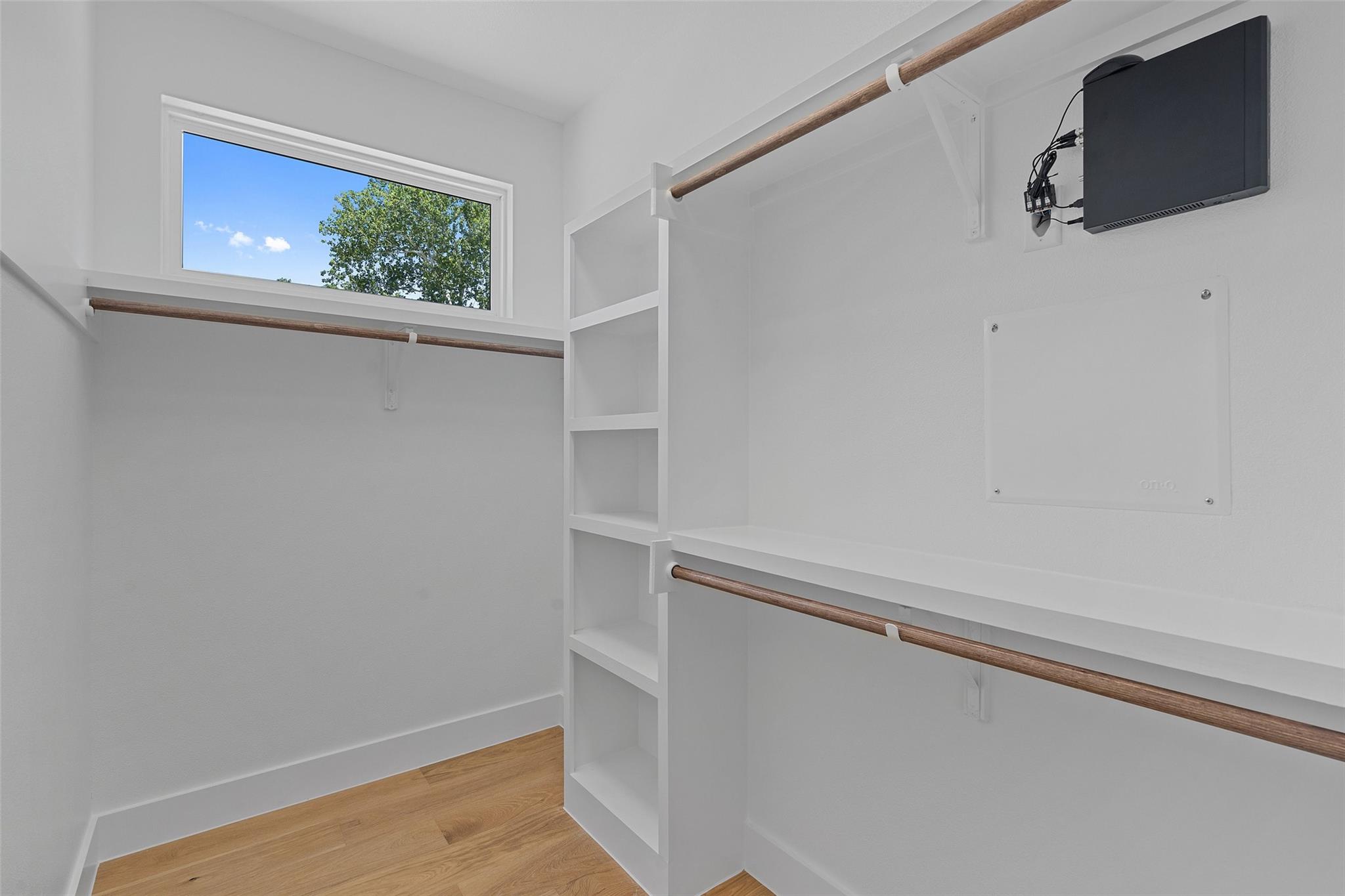 909 Payne Ave # 1, Austin, TX 78757