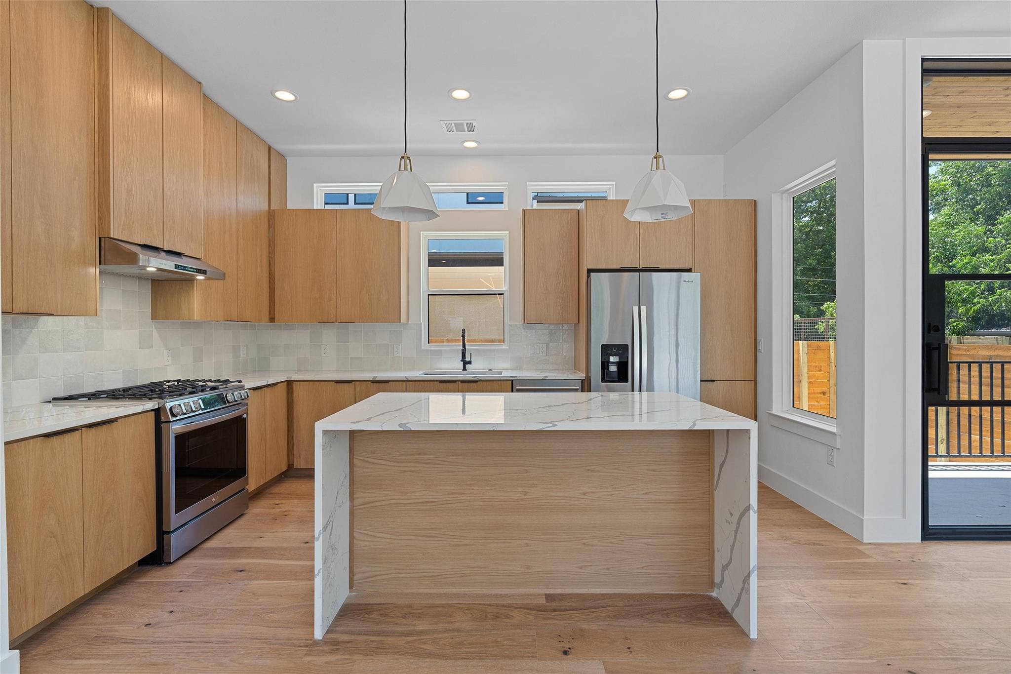 909 Payne Ave # 1, Austin, TX 78757