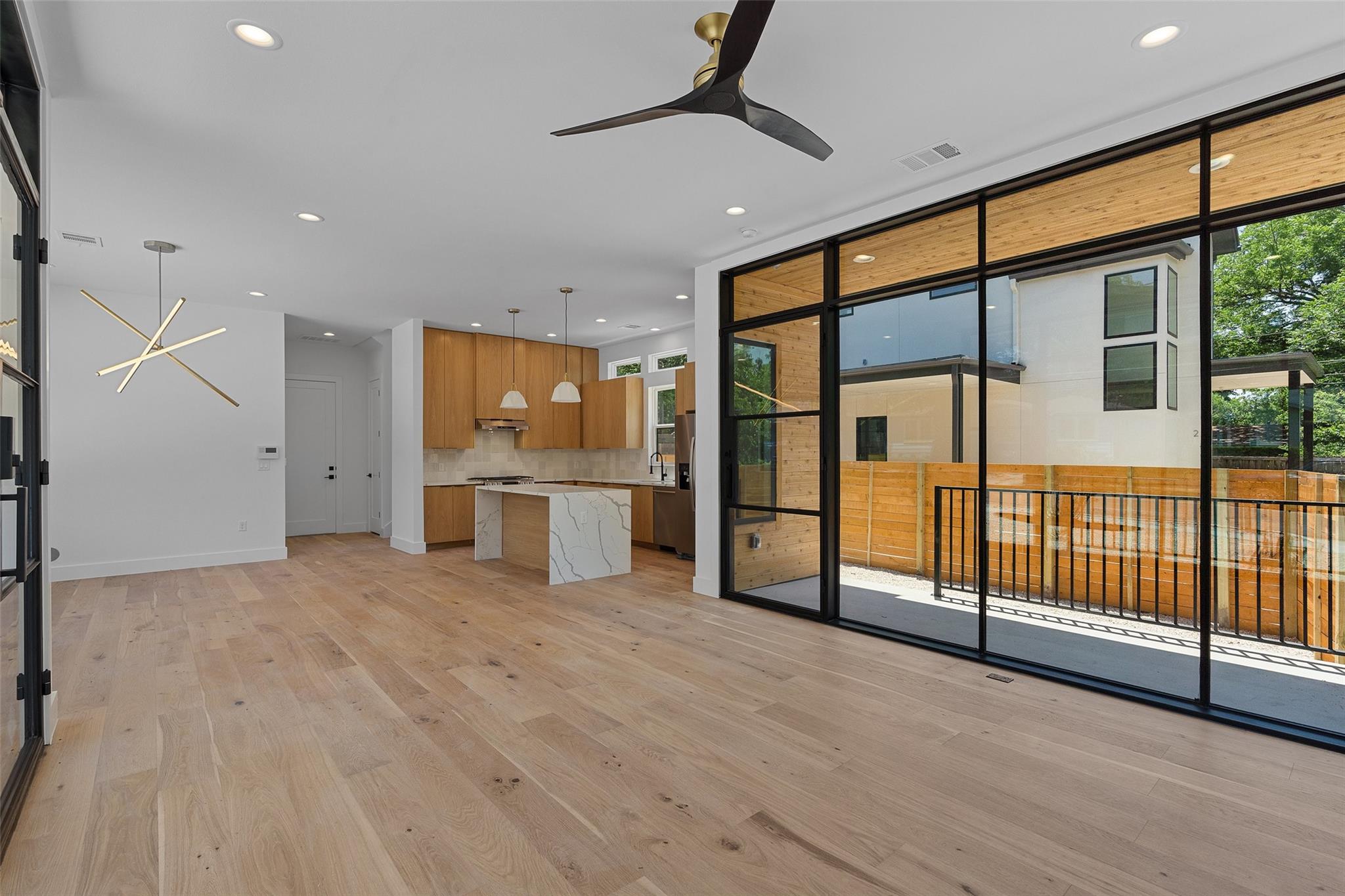 909 Payne Ave # 1, Austin, TX 78757