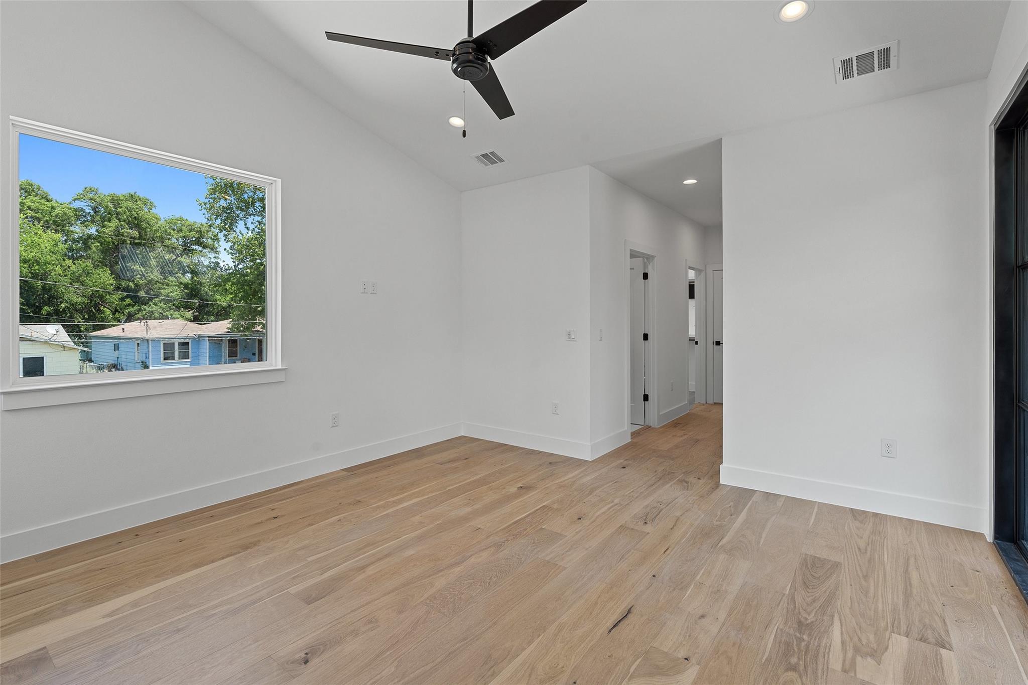 909 Payne Ave # 1, Austin, TX 78757