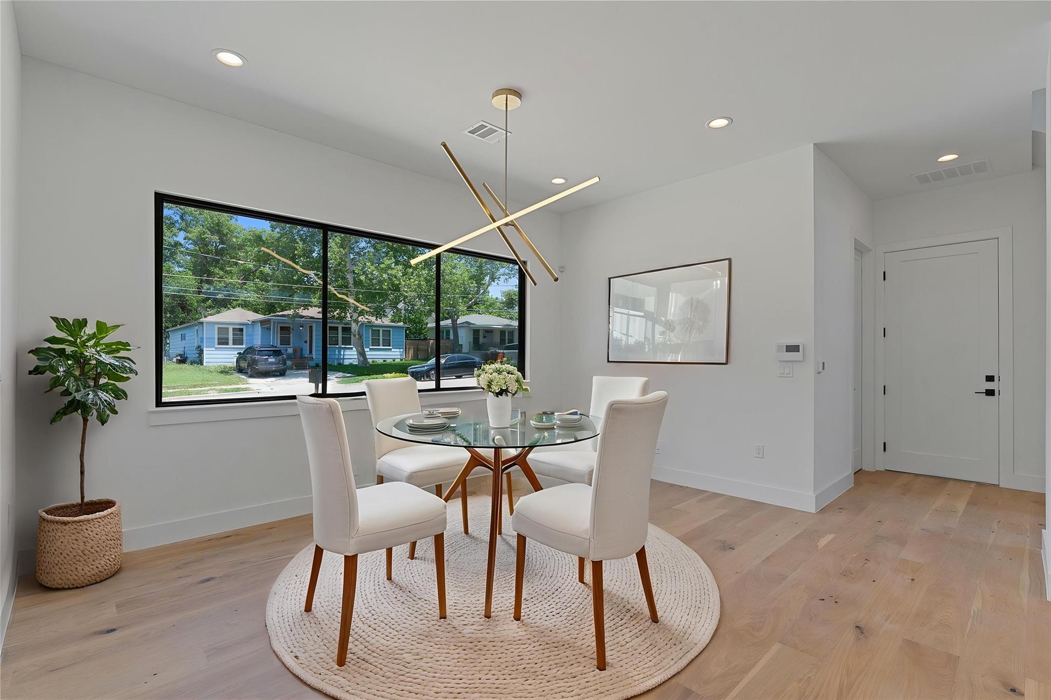 909 Payne Ave # 1, Austin, TX 78757