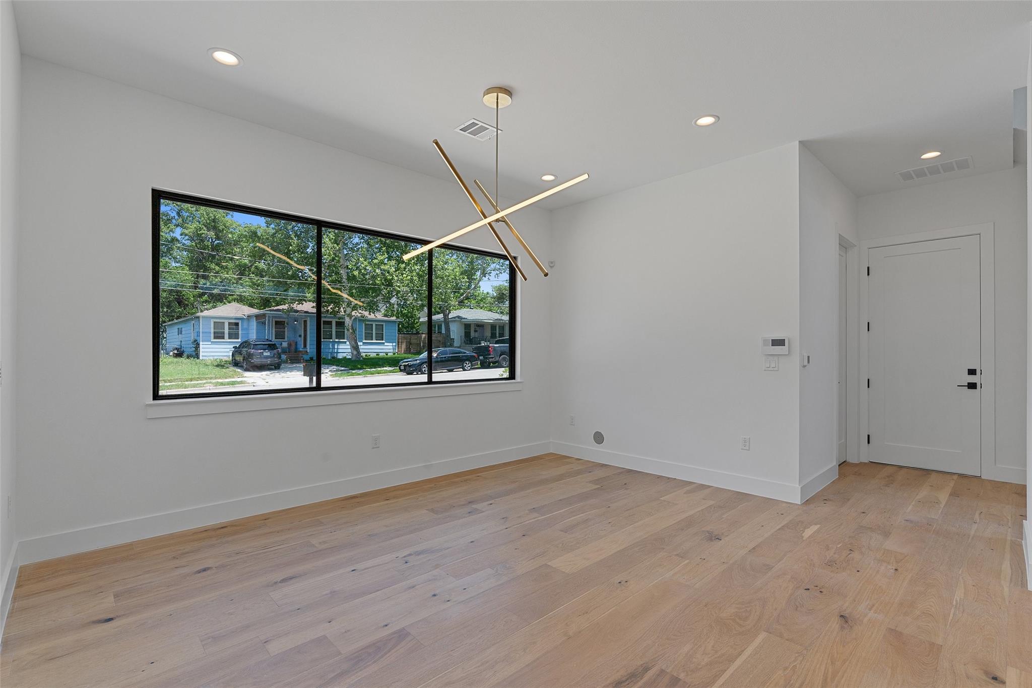 909 Payne Ave # 1, Austin, TX 78757