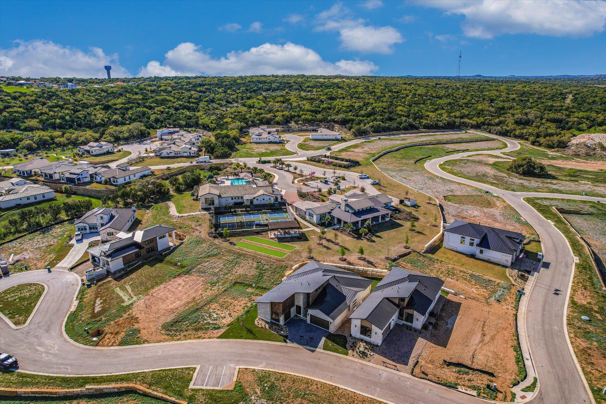 105 Via Roma Ct, Horseshoe Bay, TX 78657