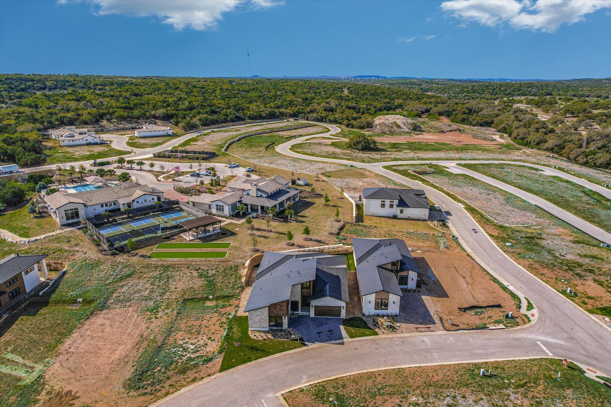 105 Via Roma Ct, Horseshoe Bay, TX 78657