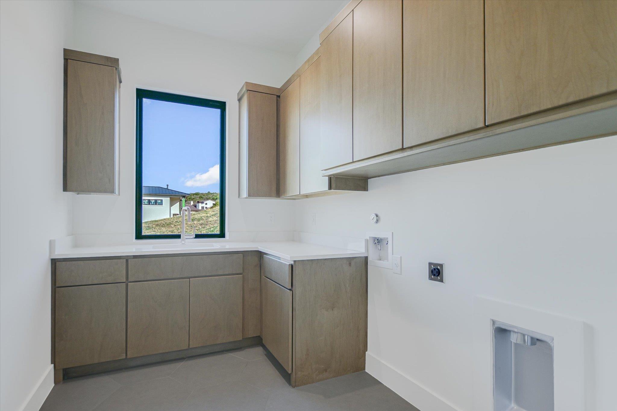 105 Via Roma Ct, Horseshoe Bay, TX 78657