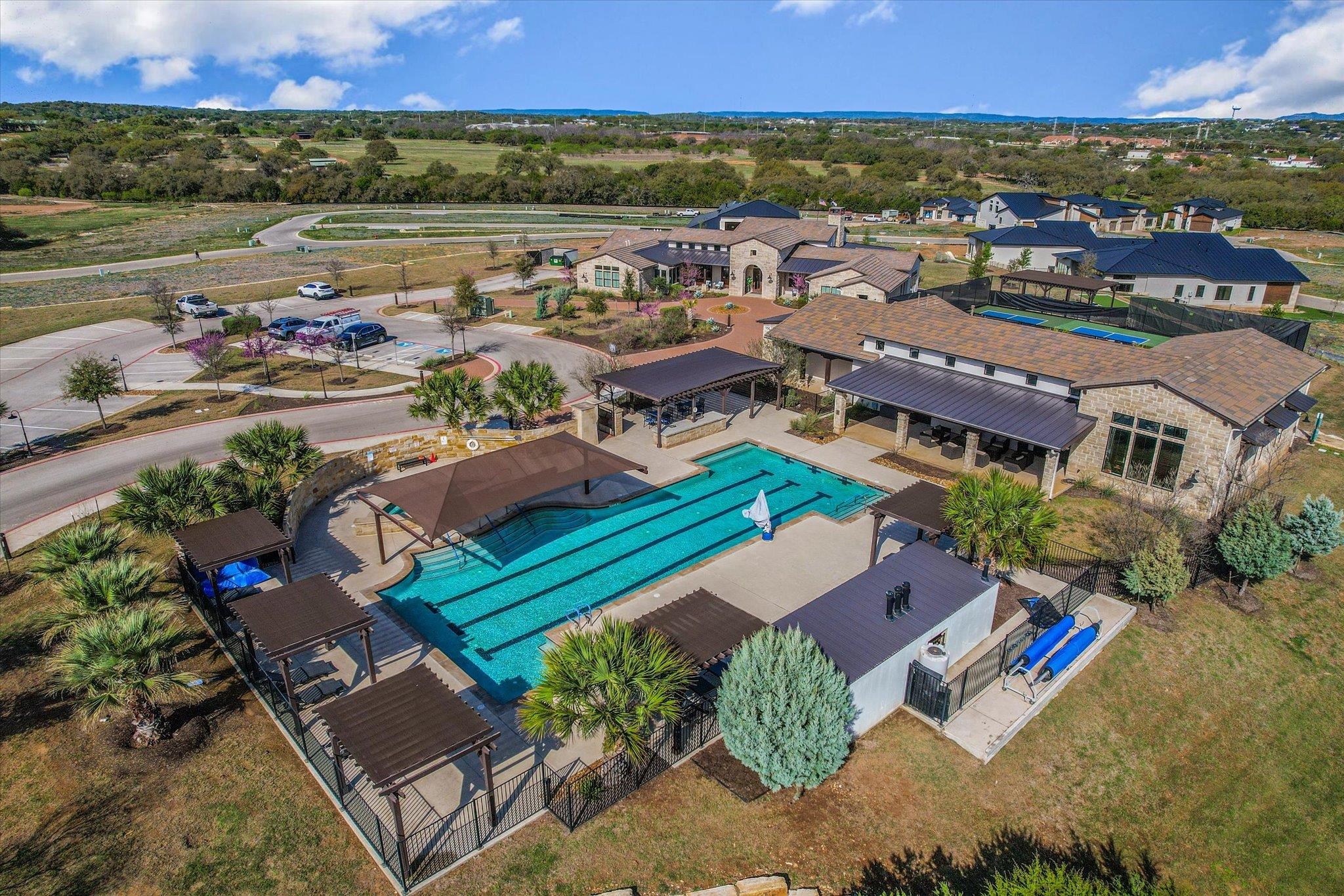 105 Via Roma Ct, Horseshoe Bay, TX 78657