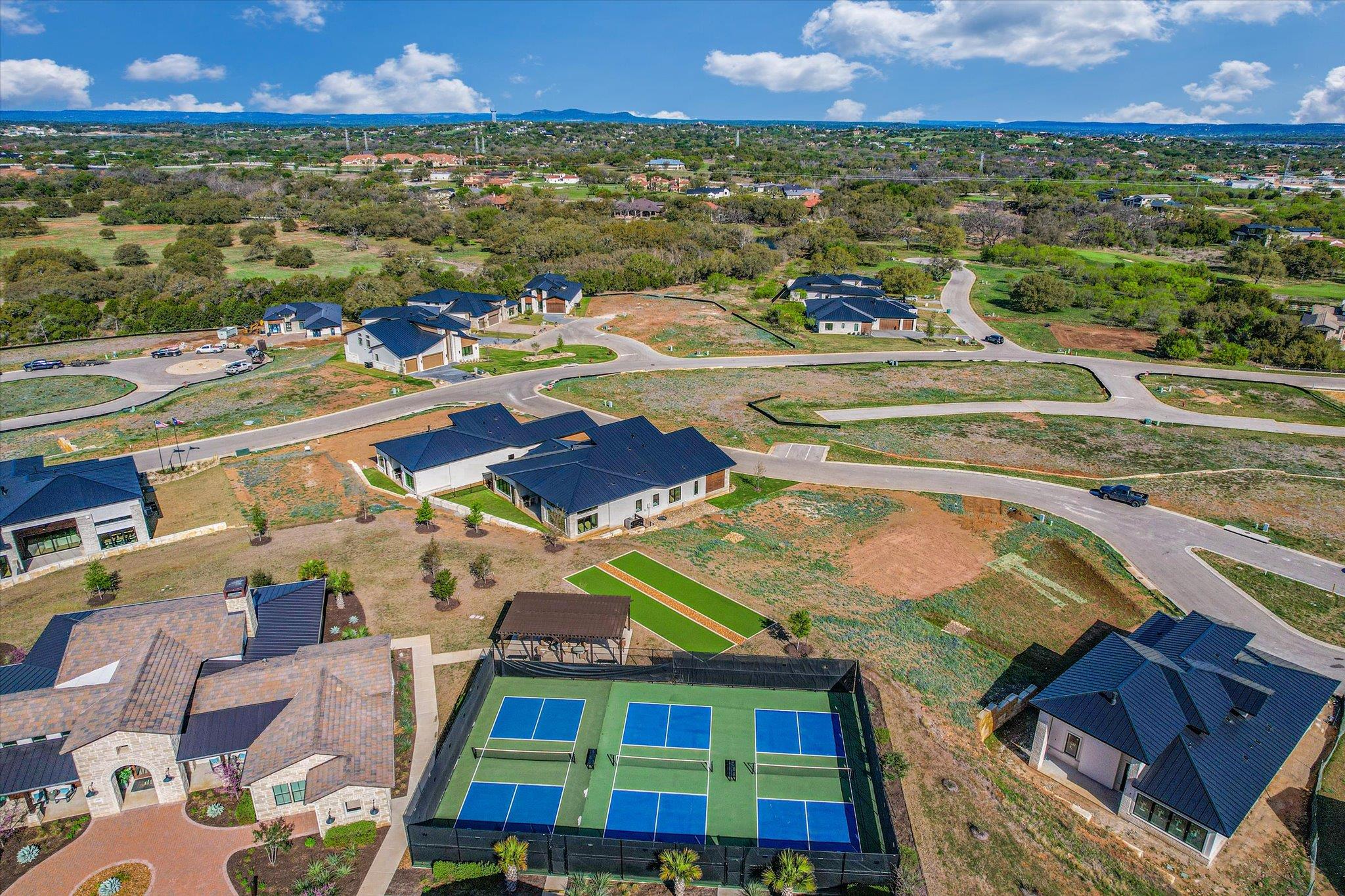 105 Via Roma Ct, Horseshoe Bay, TX 78657