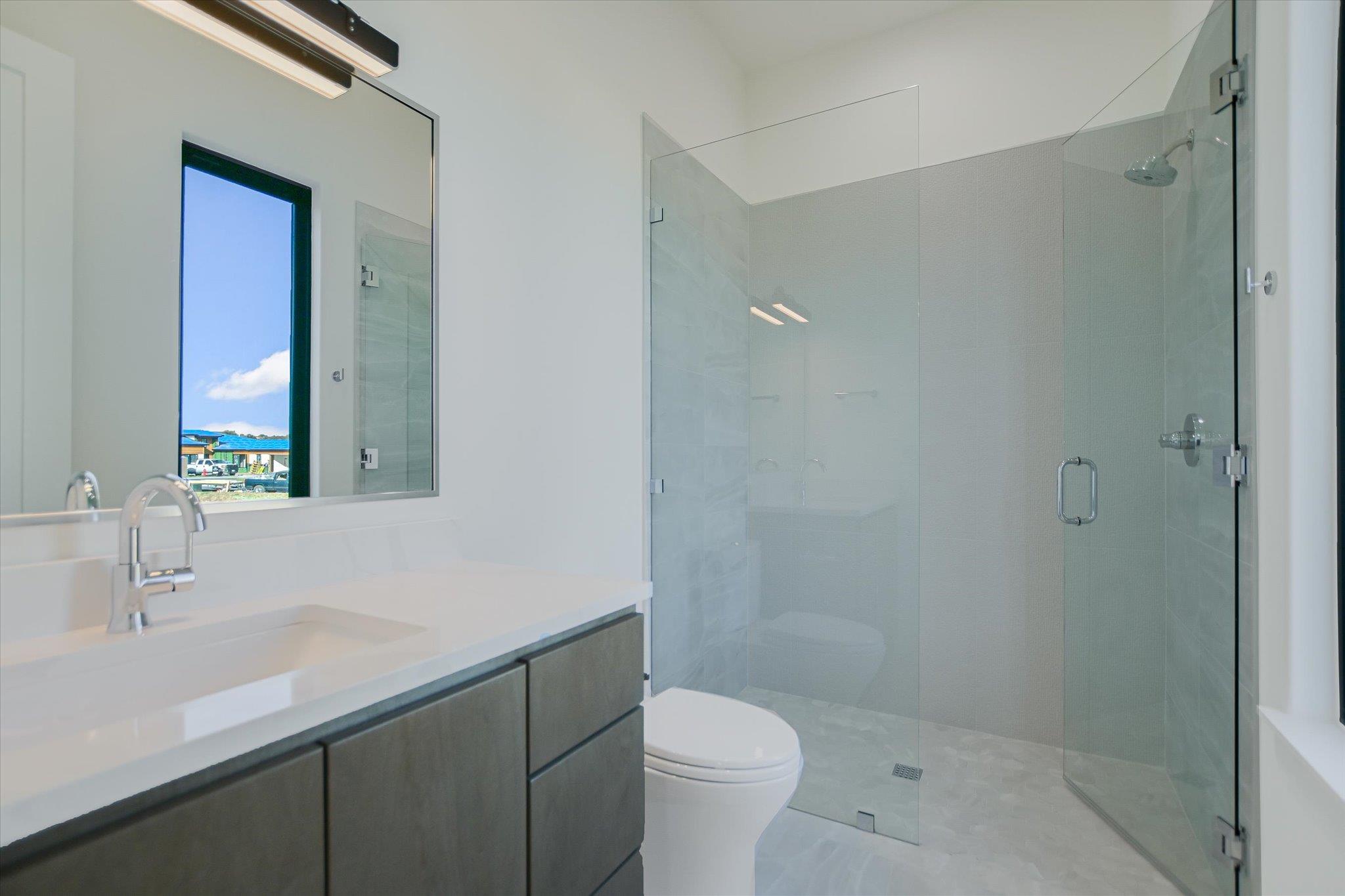 105 Via Roma Ct, Horseshoe Bay, TX 78657