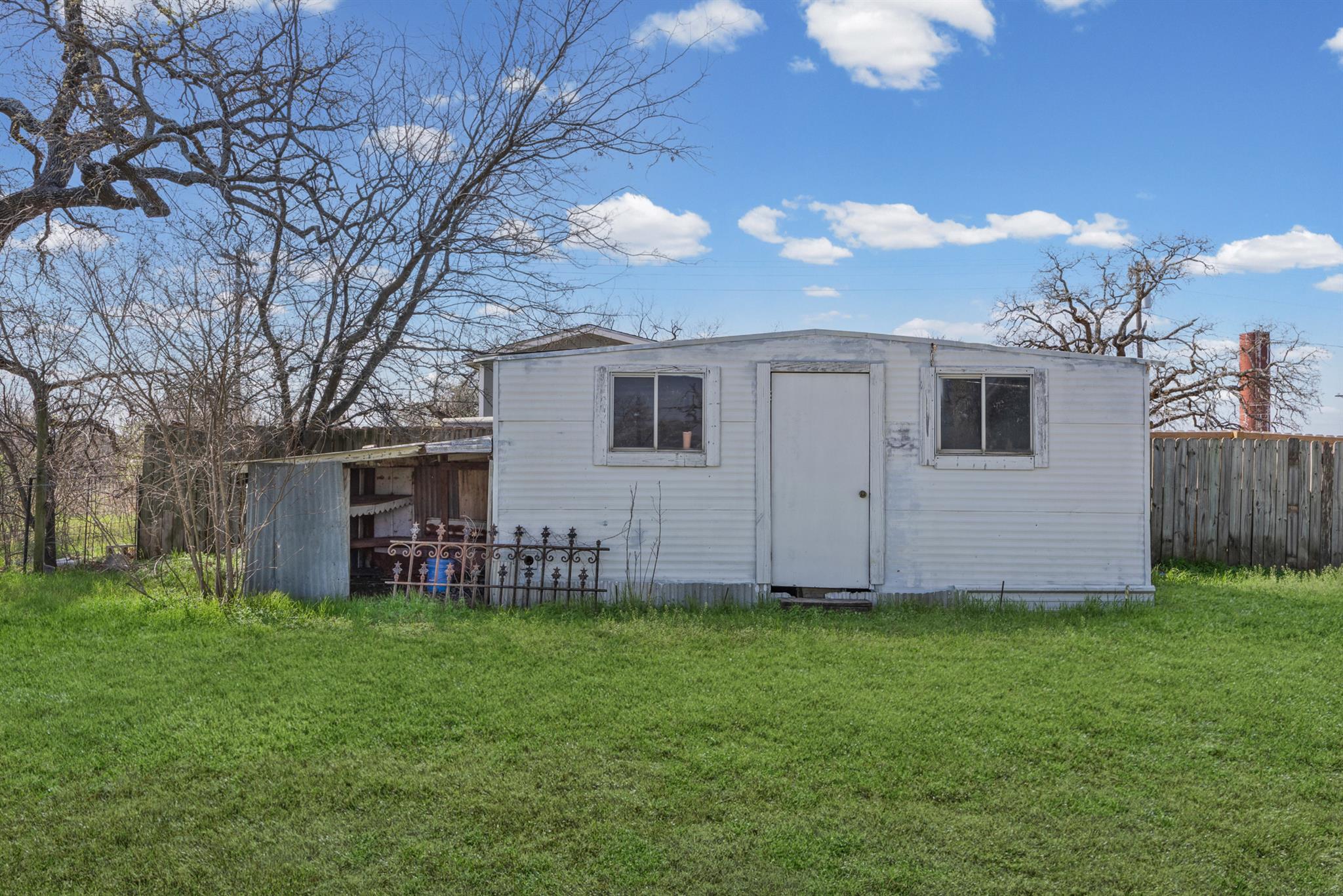 1418 Kingshill Dr, Granite Shoals, TX 78654