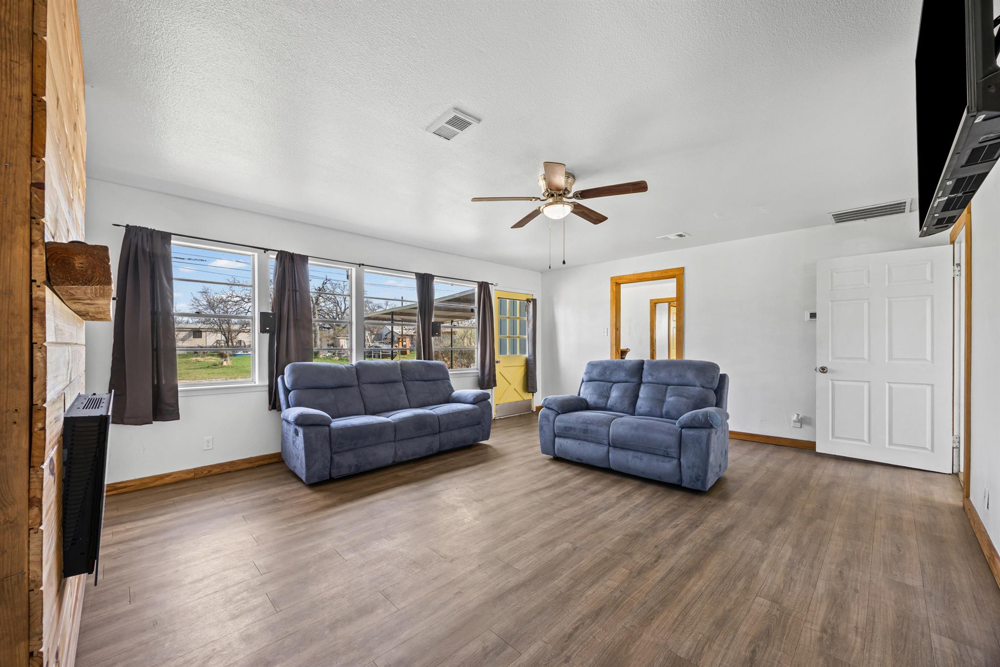 1418 Kingshill Dr, Granite Shoals, TX 78654