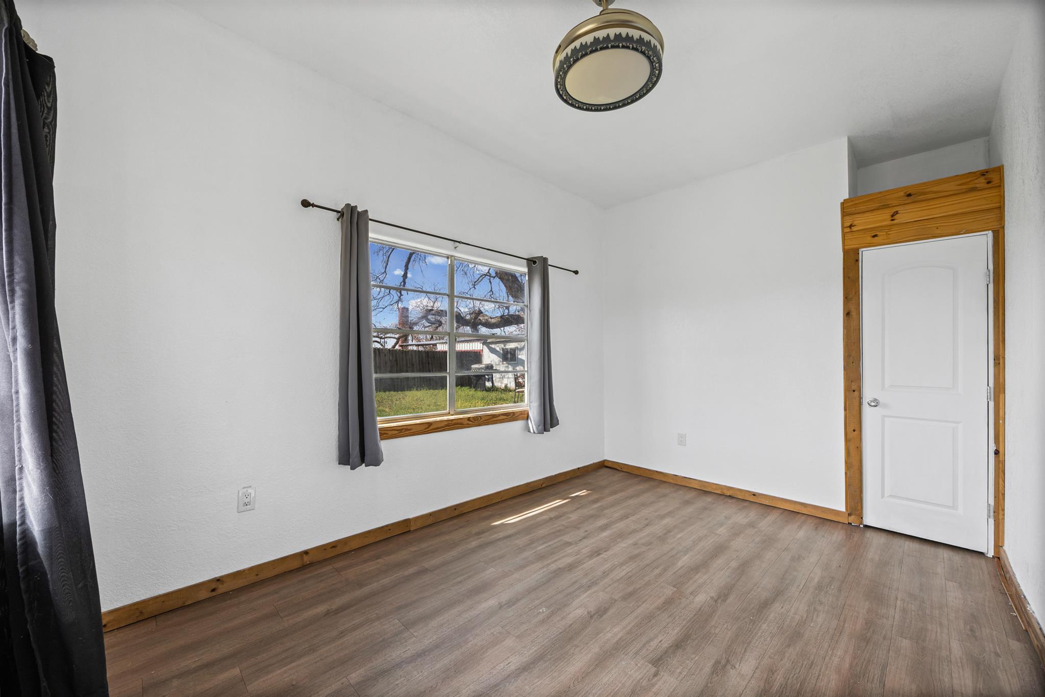 1418 Kingshill Dr, Granite Shoals, TX 78654