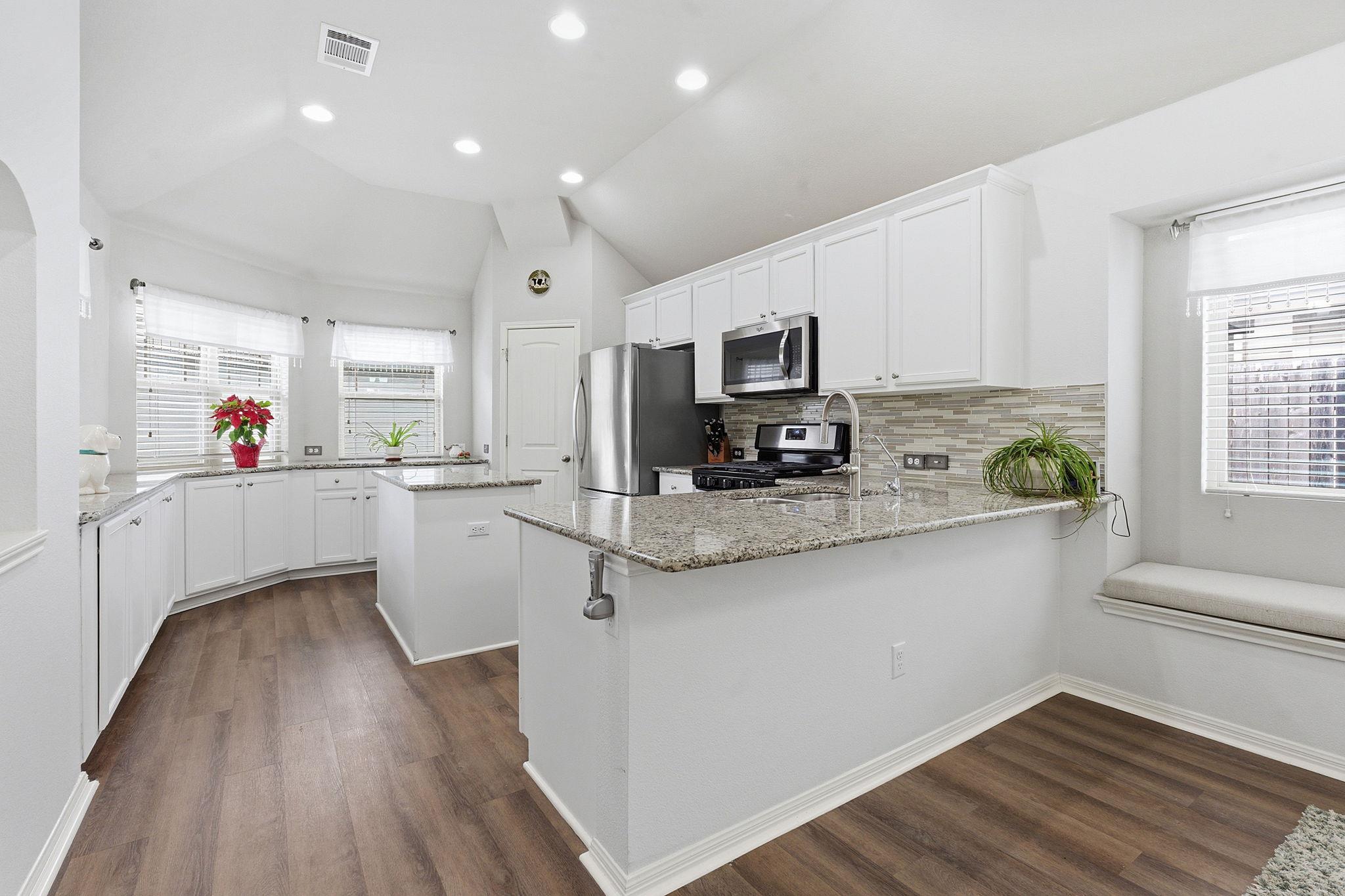 426 Tilly Ln, Buda, TX 78610