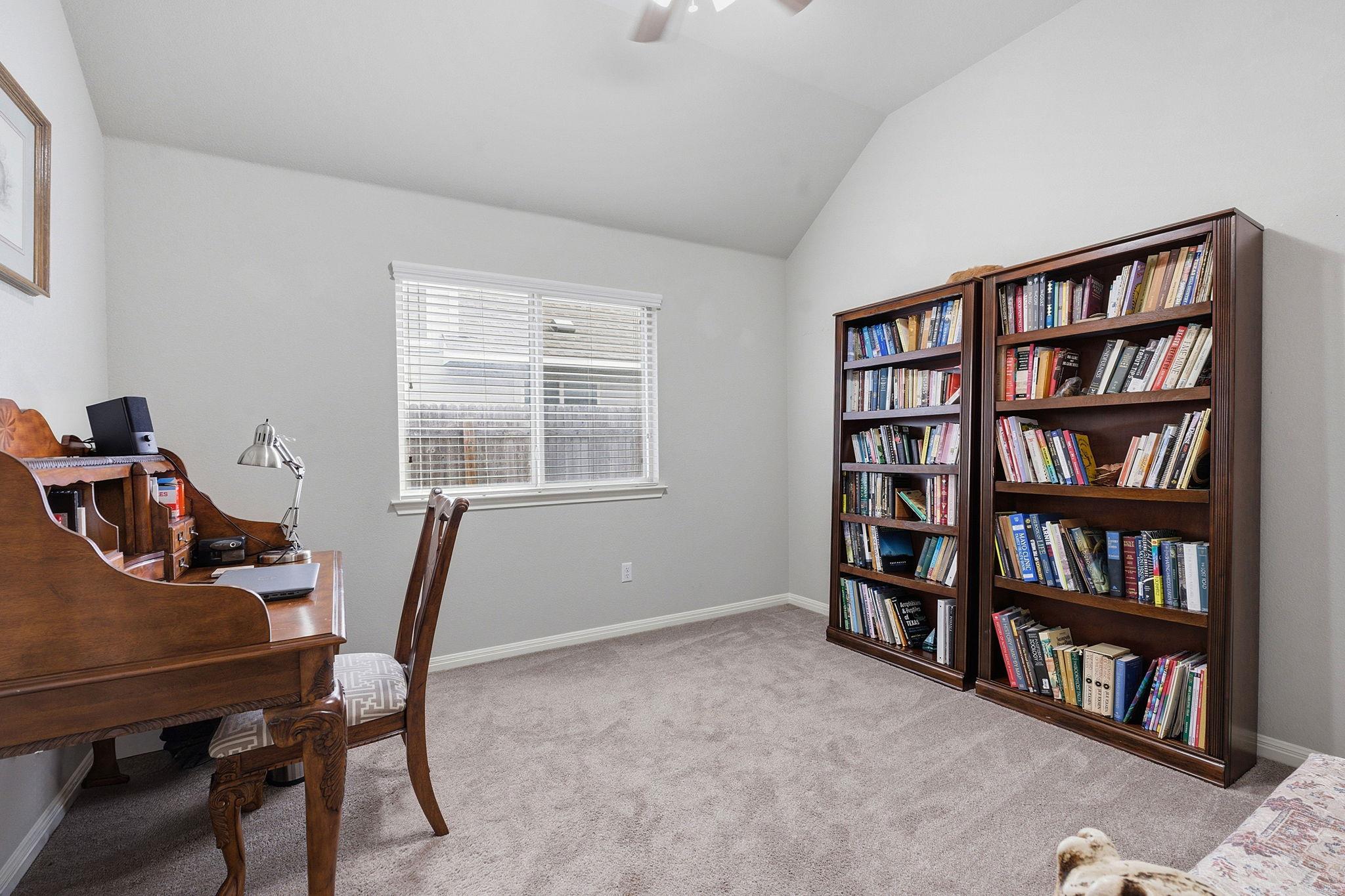 426 Tilly Ln, Buda, TX 78610