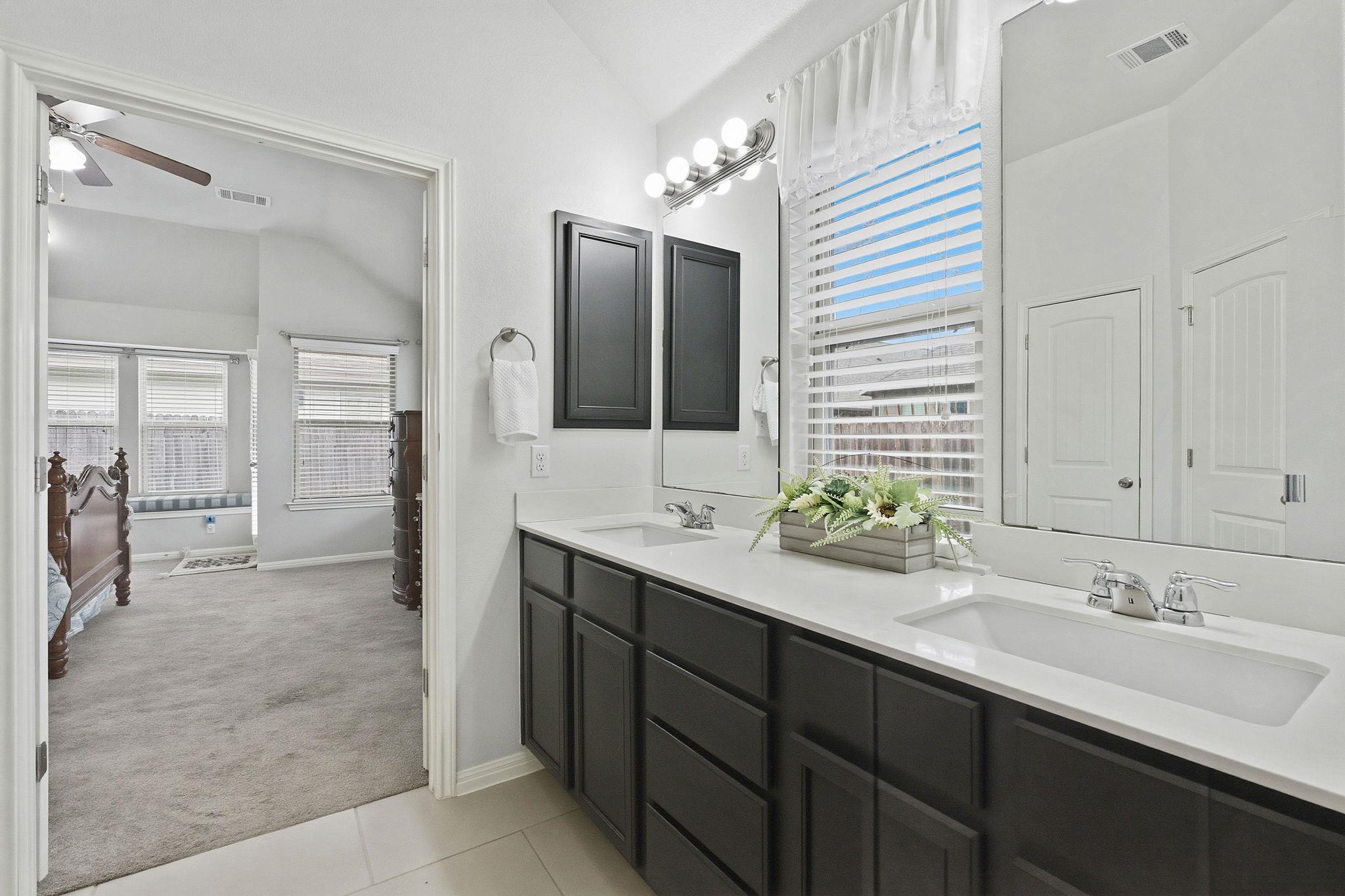 426 Tilly Ln, Buda, TX 78610