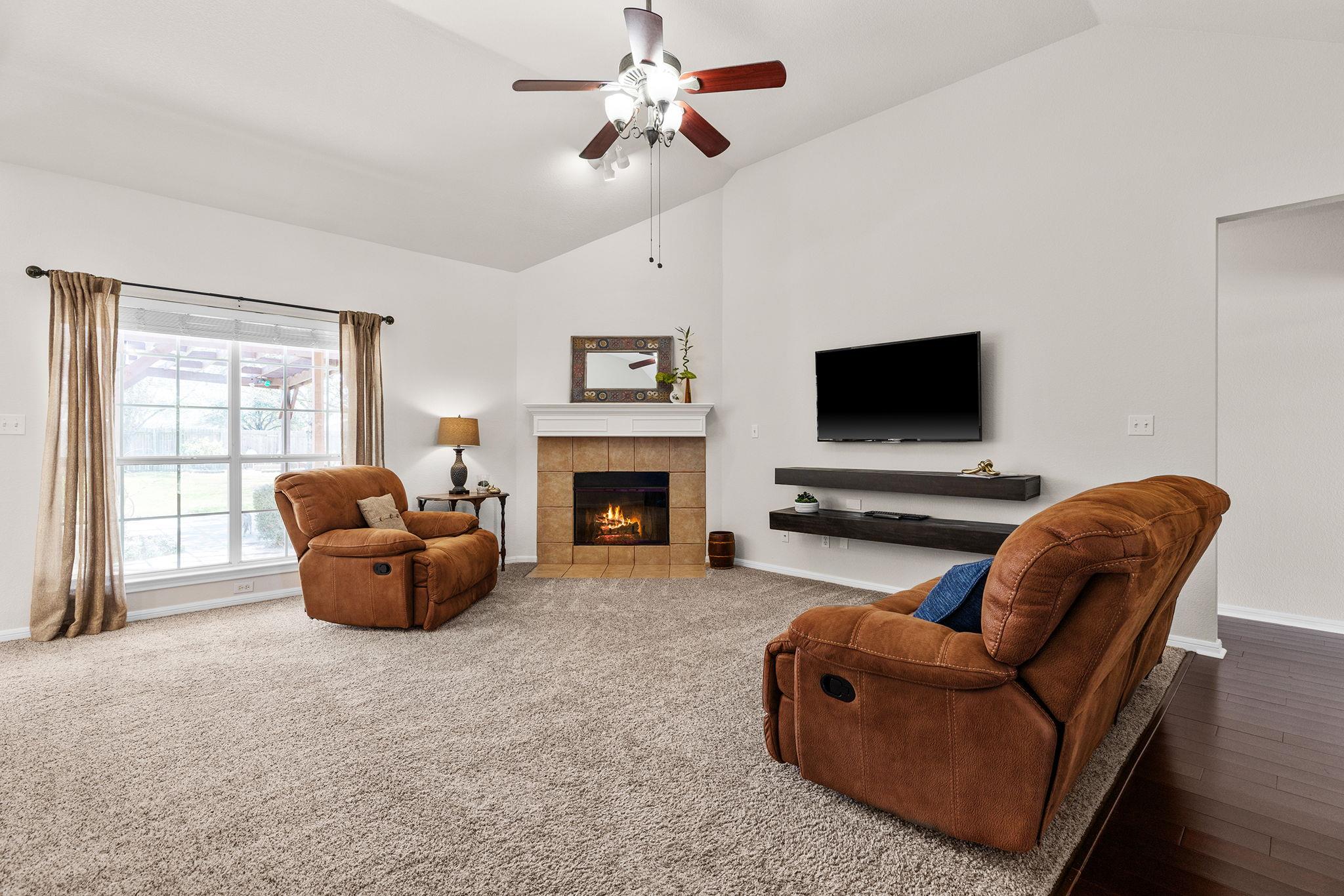 414 Rio Grande Ave, Hutto, TX 78634