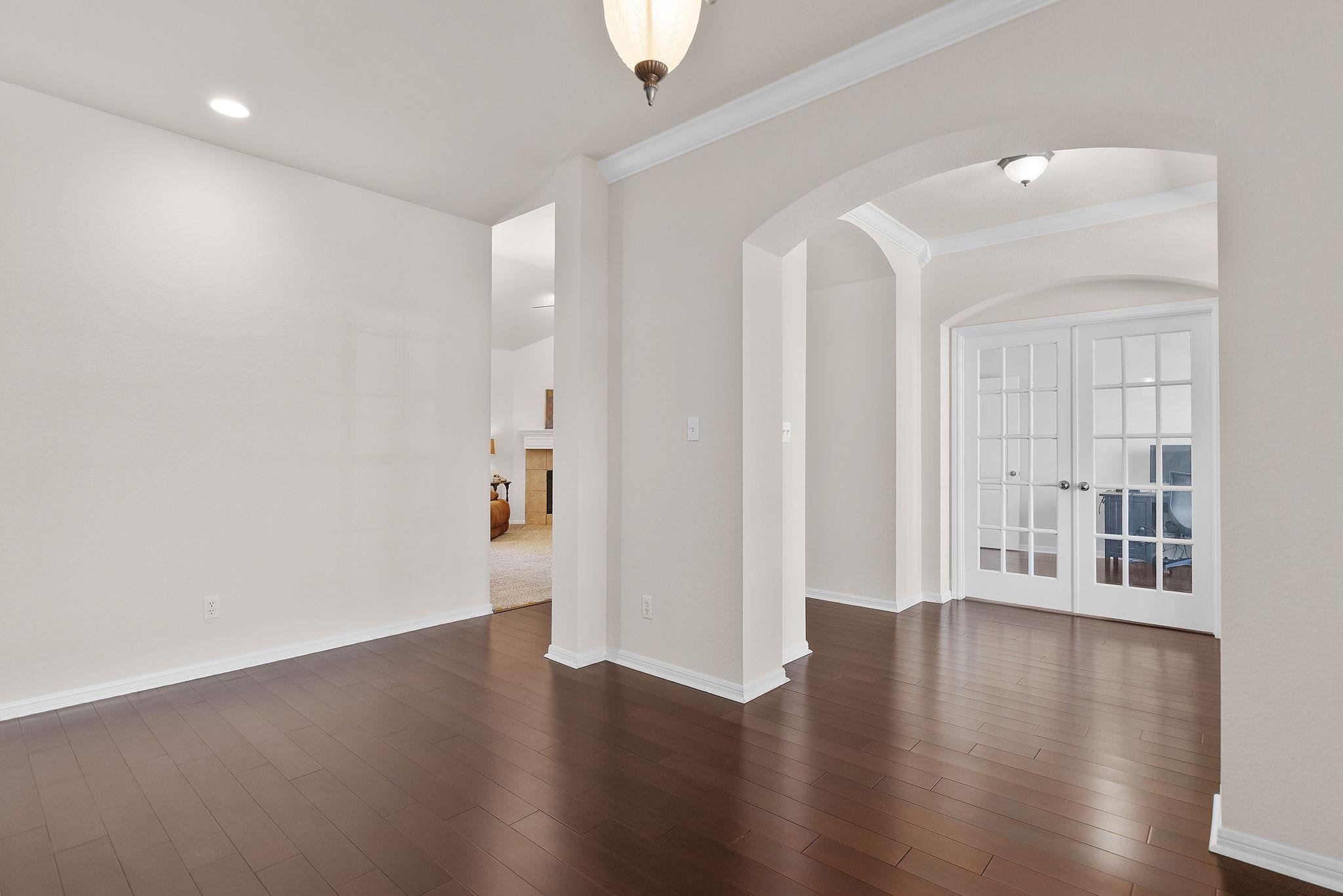 414 Rio Grande Ave, Hutto, TX 78634