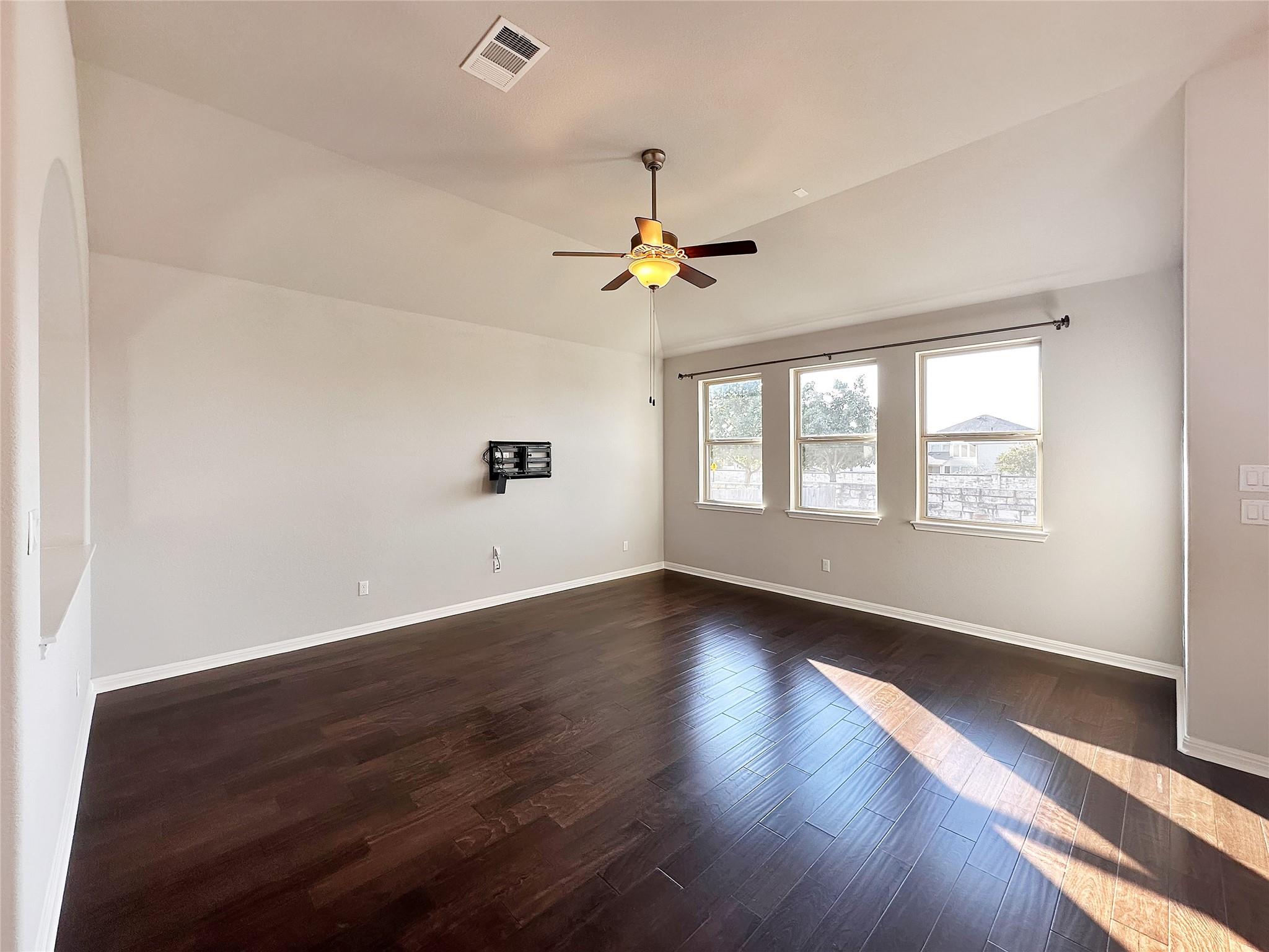 2644 Granite Hill Dr, Leander, TX 78641