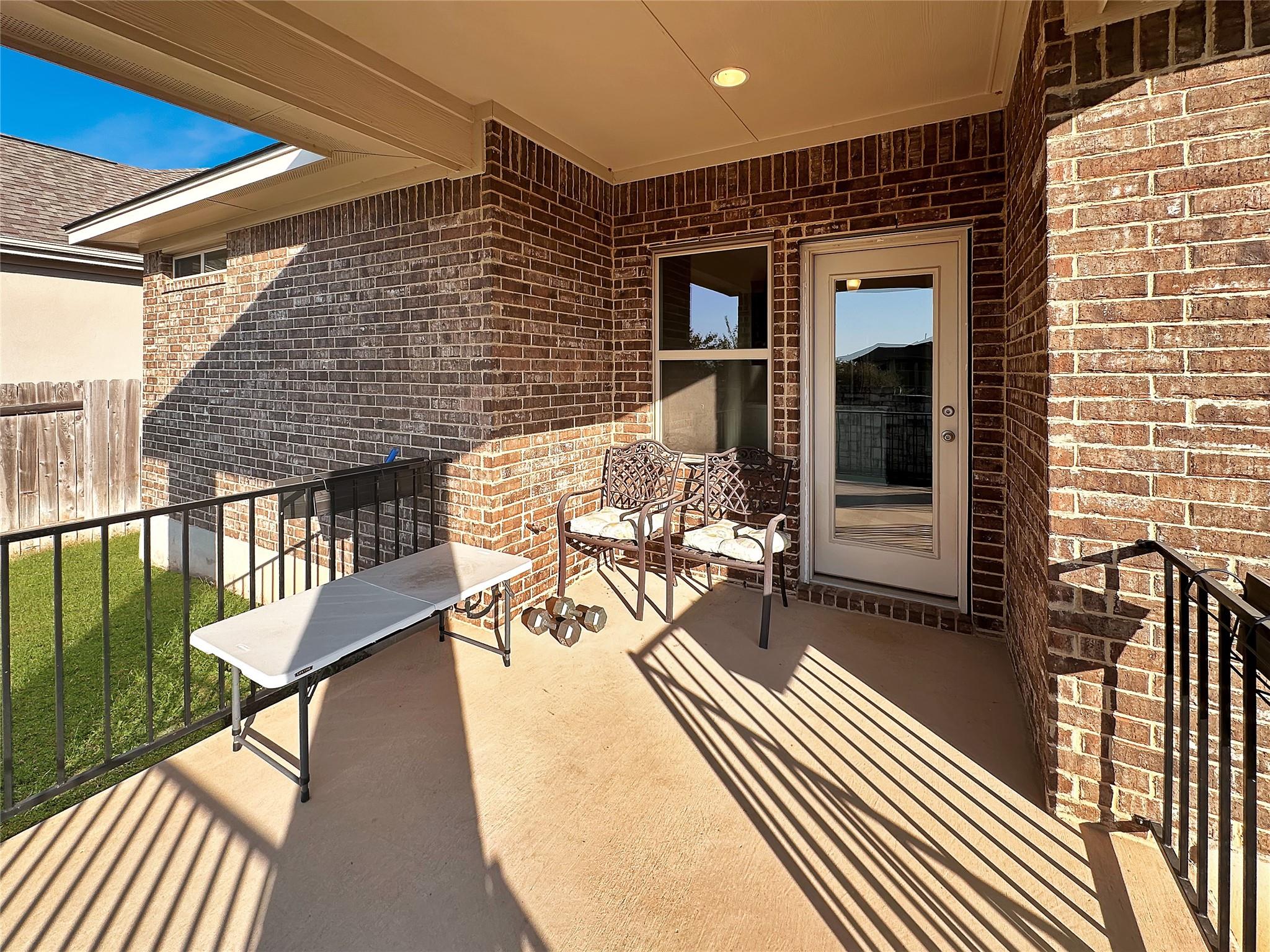 2644 Granite Hill Dr, Leander, TX 78641
