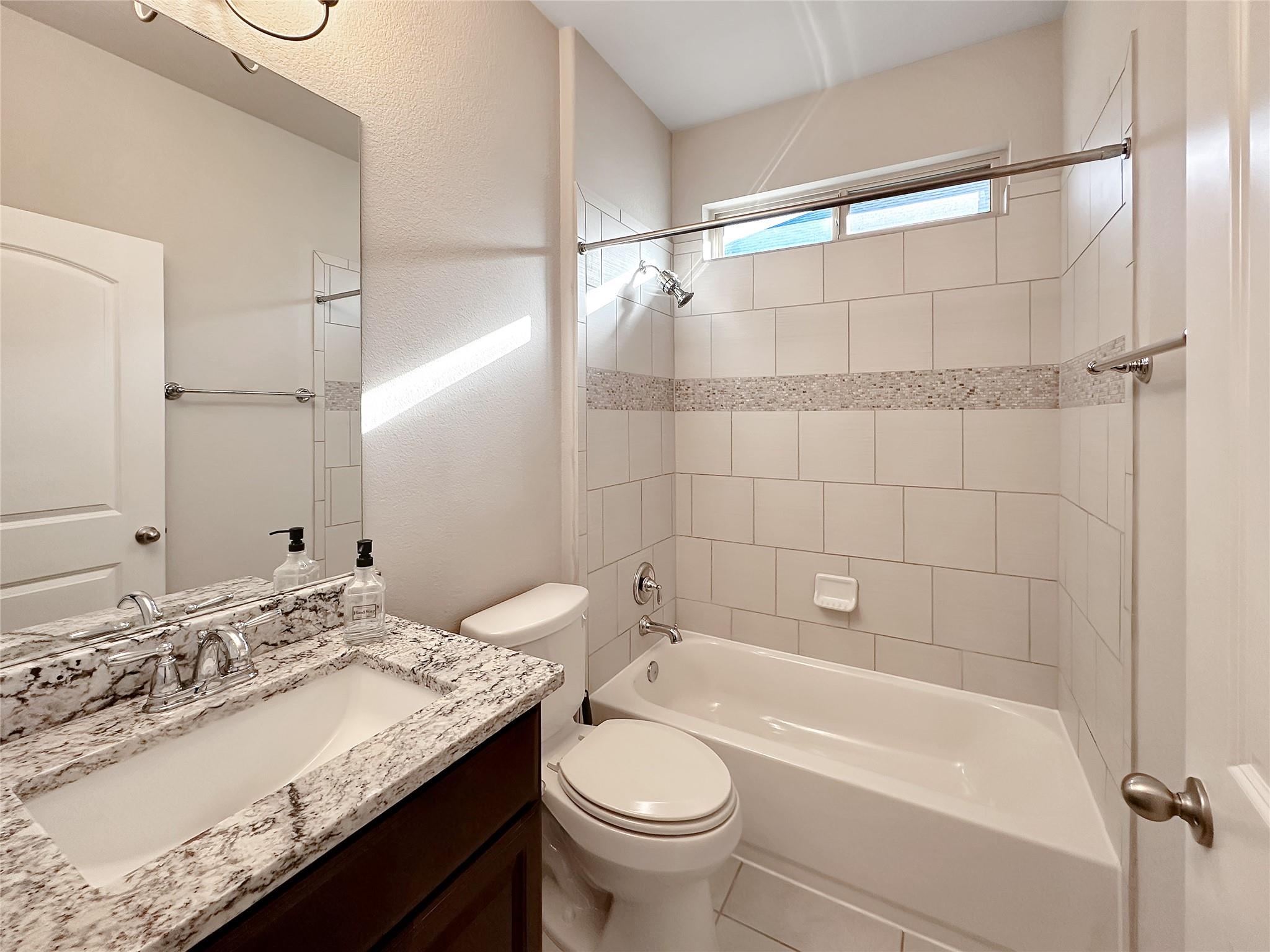 2644 Granite Hill Dr, Leander, TX 78641