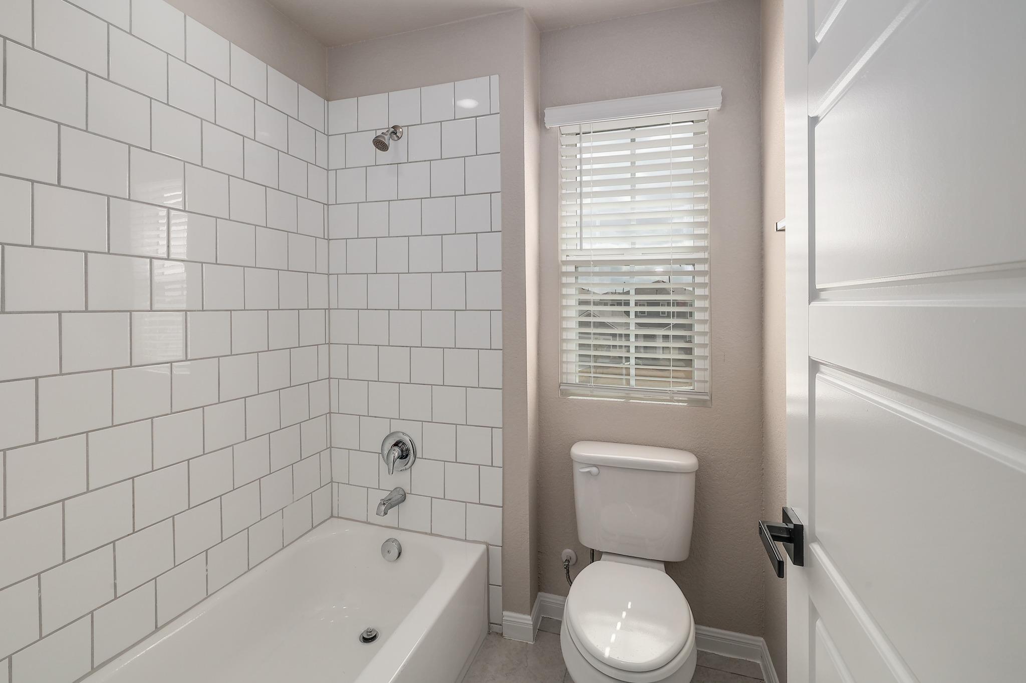 208 Fluttermill Loop, Liberty Hill, TX 78642