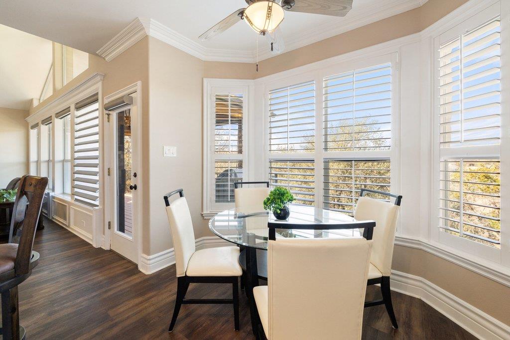 708 SUNFISH St, Lakeway, TX 78734