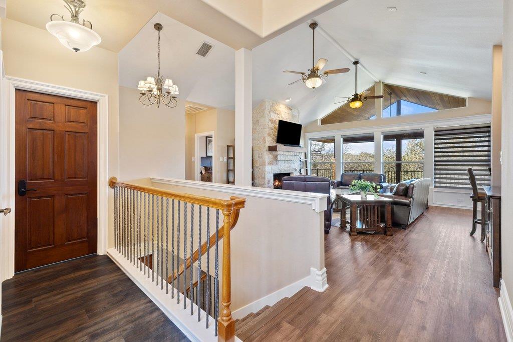 708 SUNFISH St, Lakeway, TX 78734