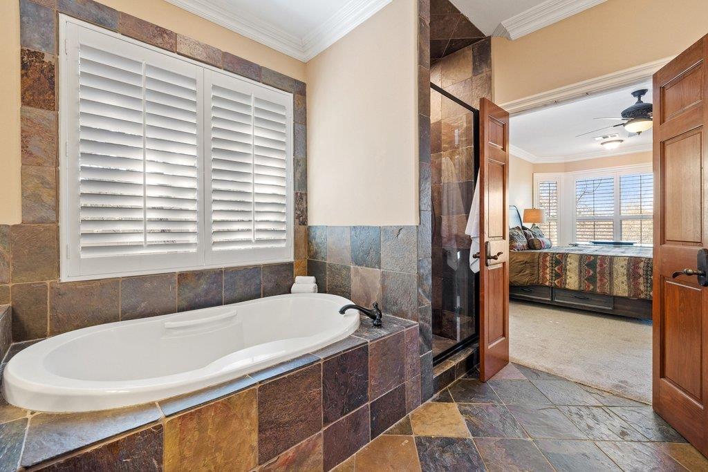 708 SUNFISH St, Lakeway, TX 78734