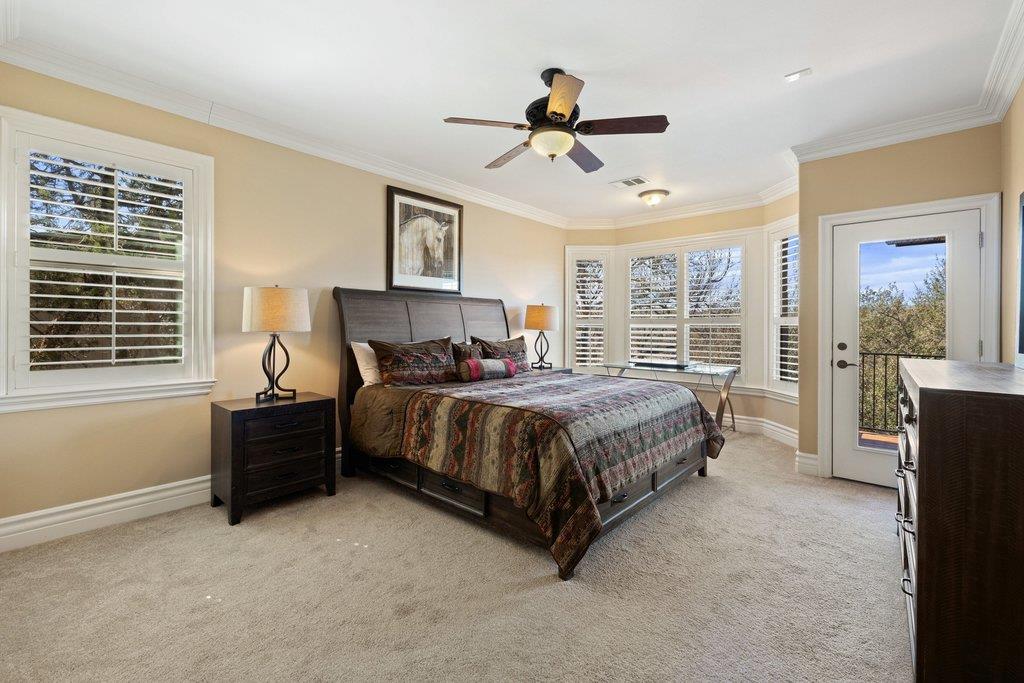 708 SUNFISH St, Lakeway, TX 78734