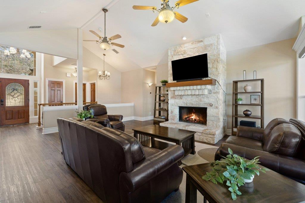 708 SUNFISH St, Lakeway, TX 78734