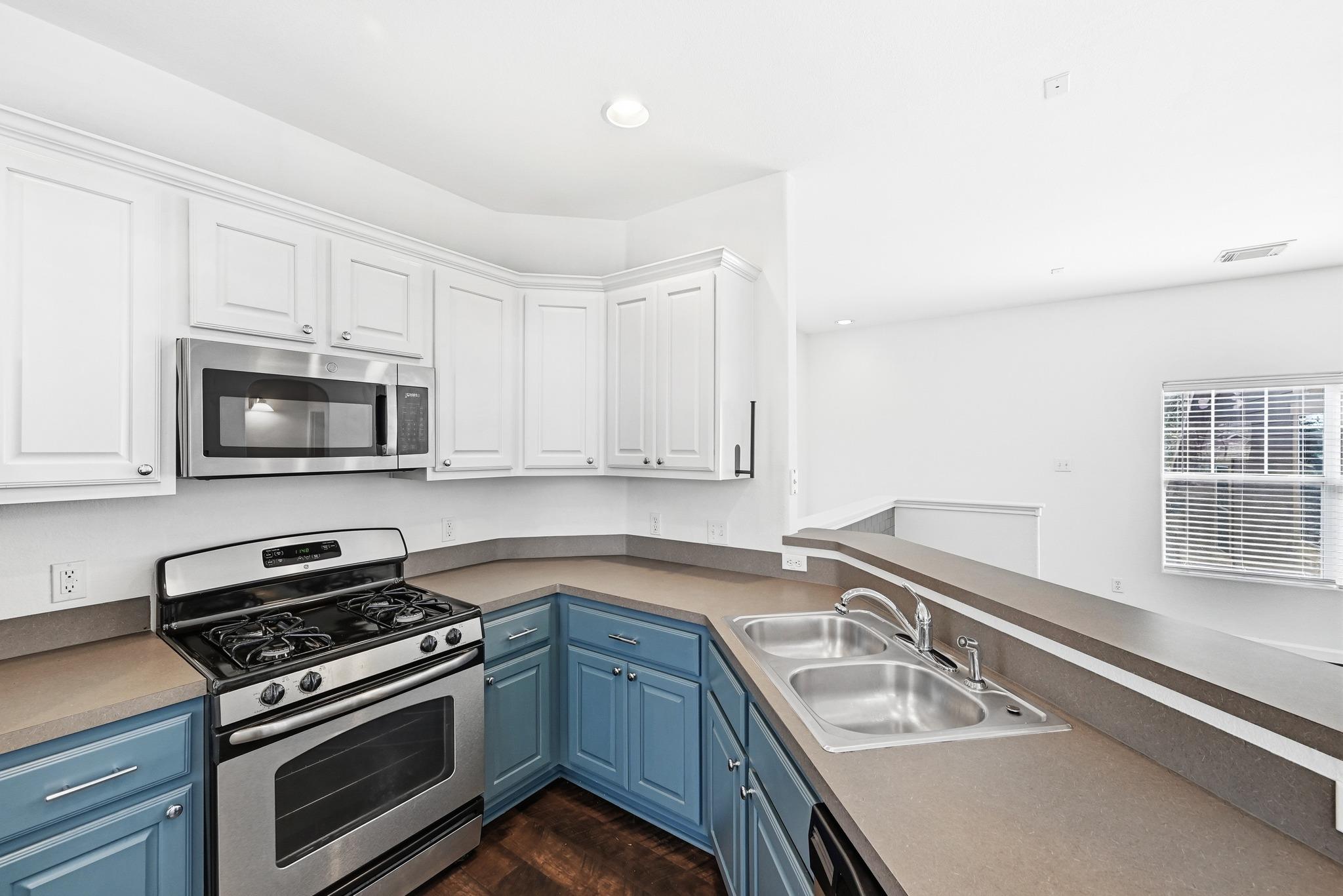 2821 Saville Loop # 21C, Austin, TX 78741