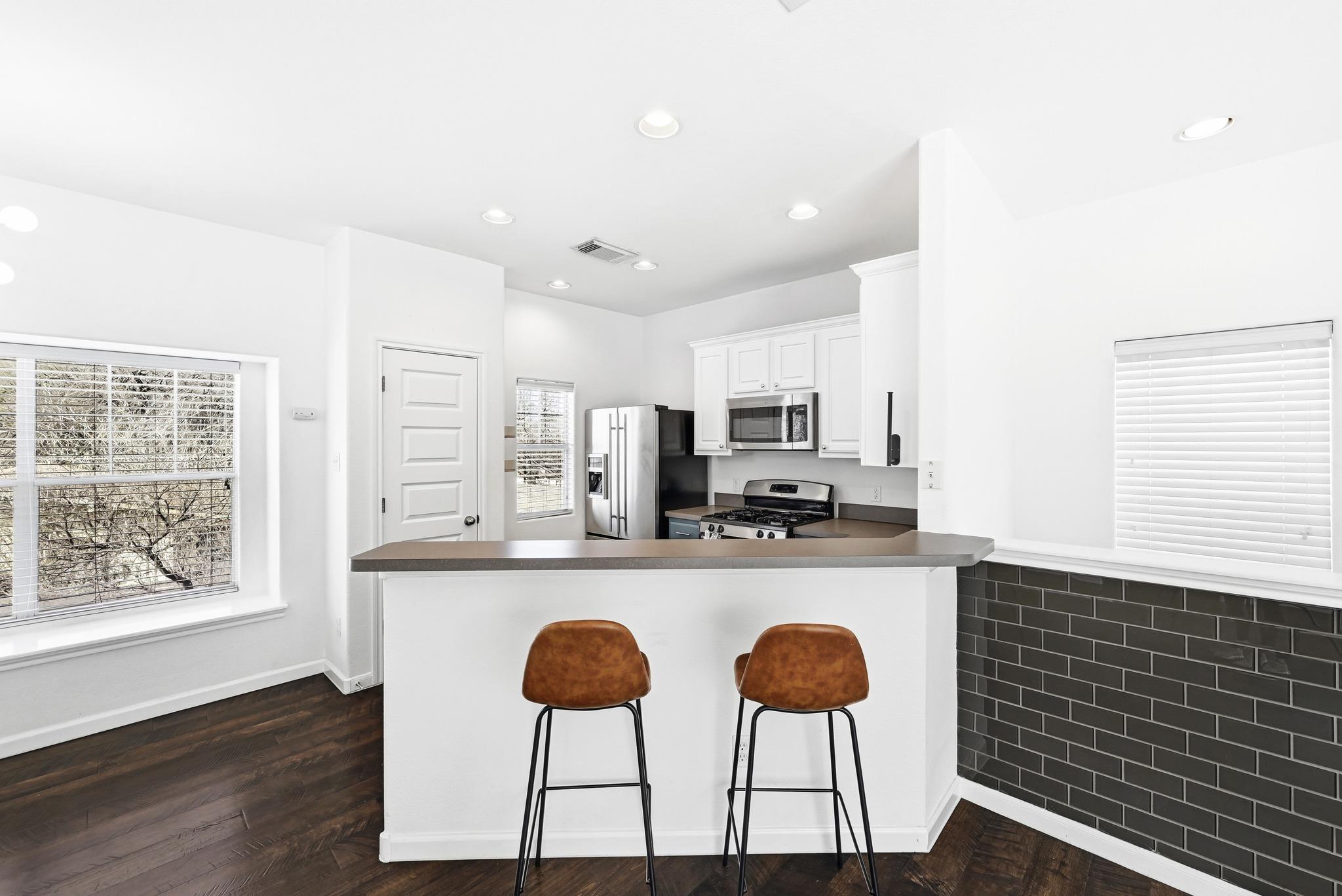 2821 Saville Loop # 21C, Austin, TX 78741