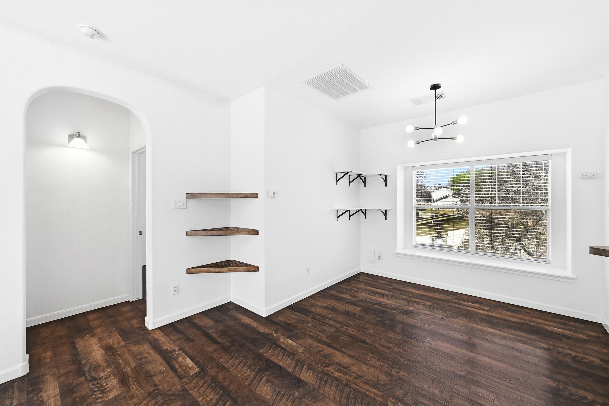 2821 Saville Loop # 21C, Austin, TX 78741