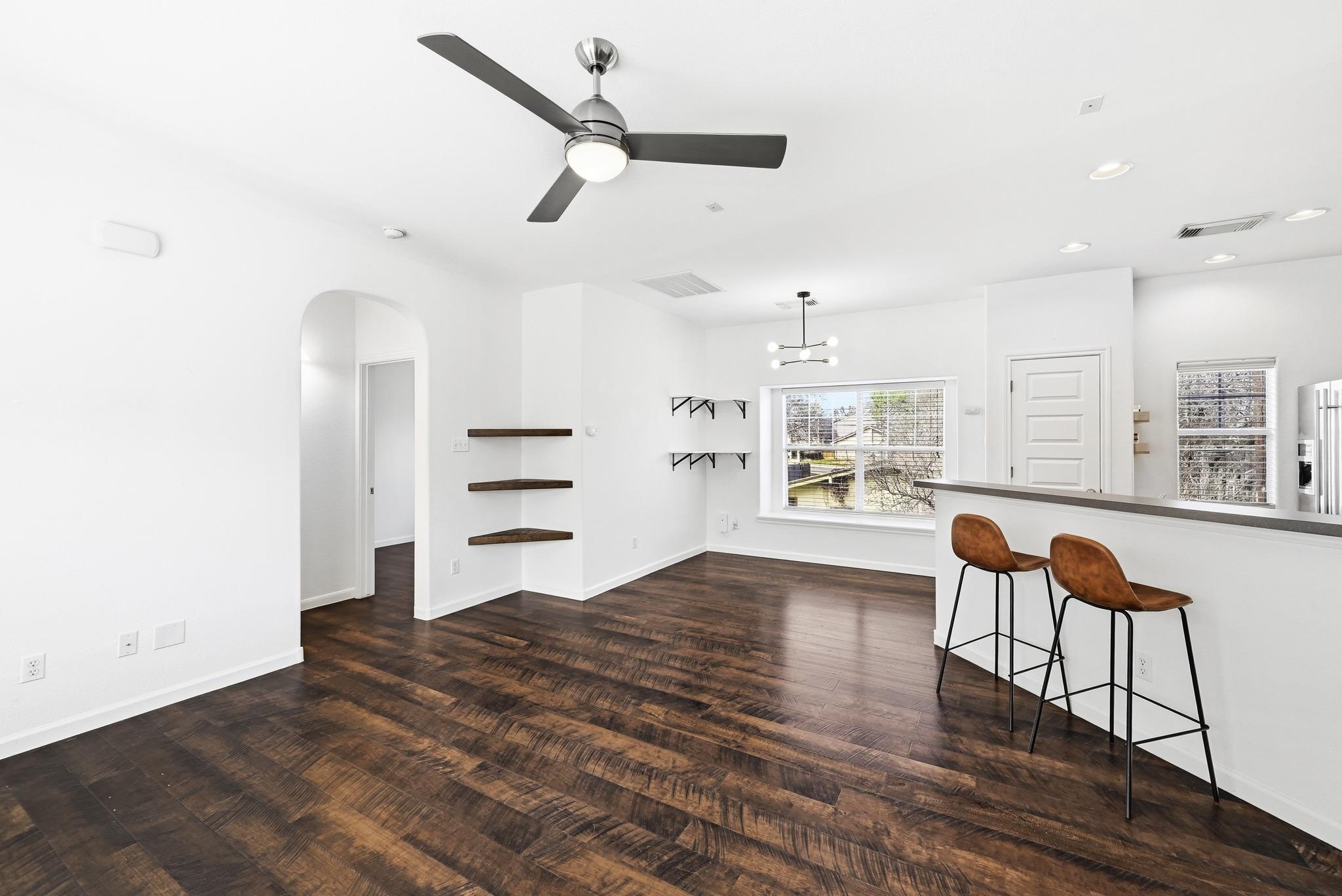 2821 Saville Loop # 21C, Austin, TX 78741