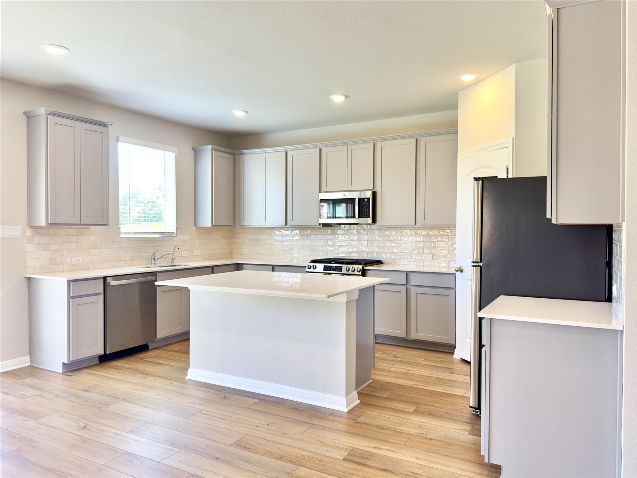 131 Rita Blanca Bnd, Bastrop, TX 78602