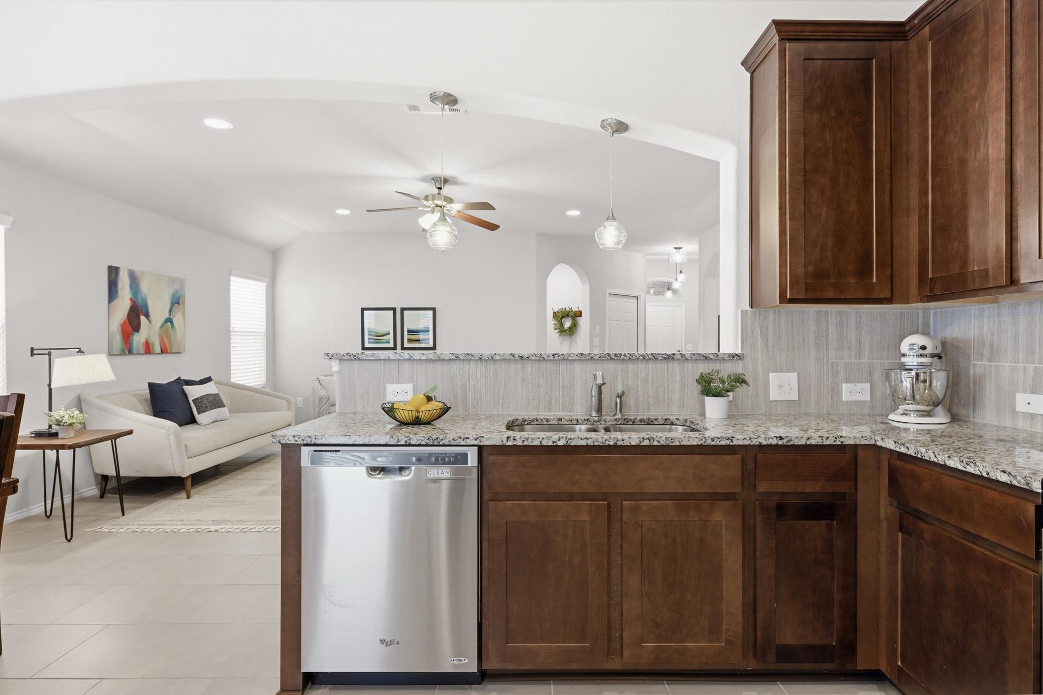 219 Noddy Rd, Buda, TX 78610