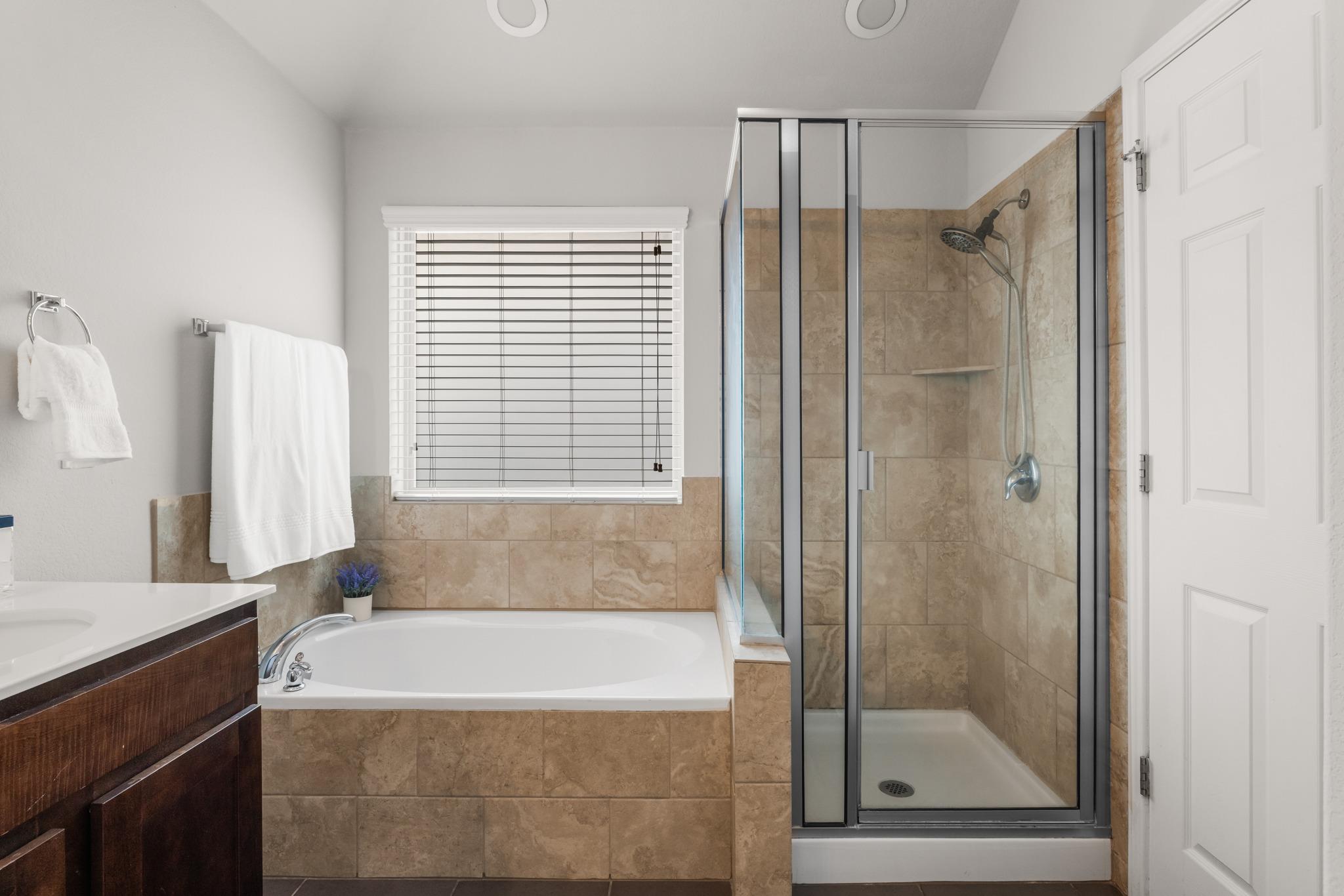 219 Noddy Rd, Buda, TX 78610