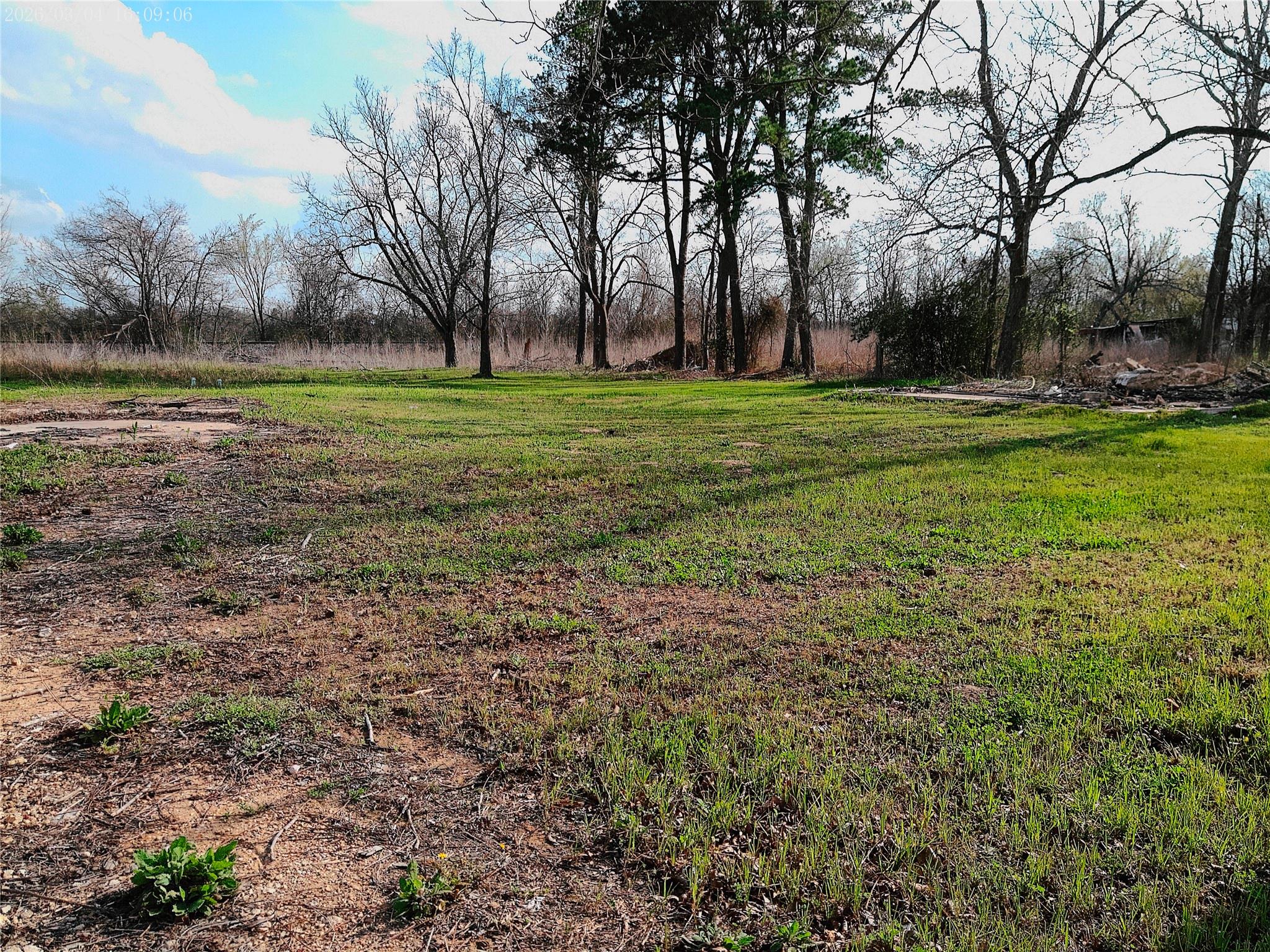 1304 E Cameron Ave, Rockdale, TX 76567