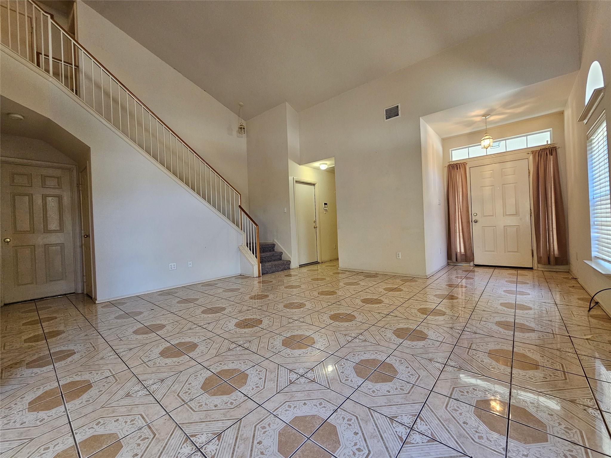 11501 Jim Thorpe Ln, Austin, TX 78748