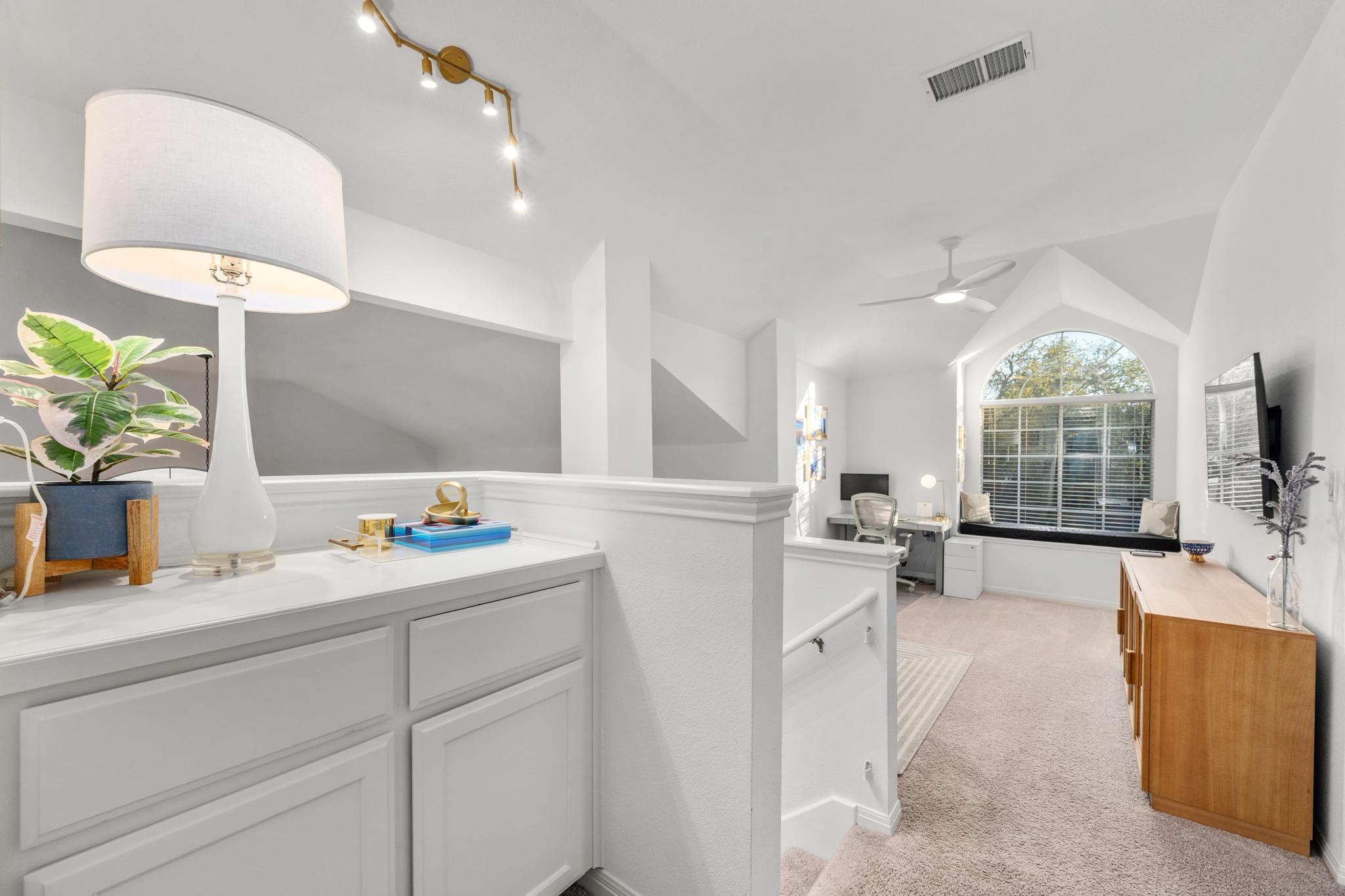 4802 Alta Loma Dr, Austin, TX 78749