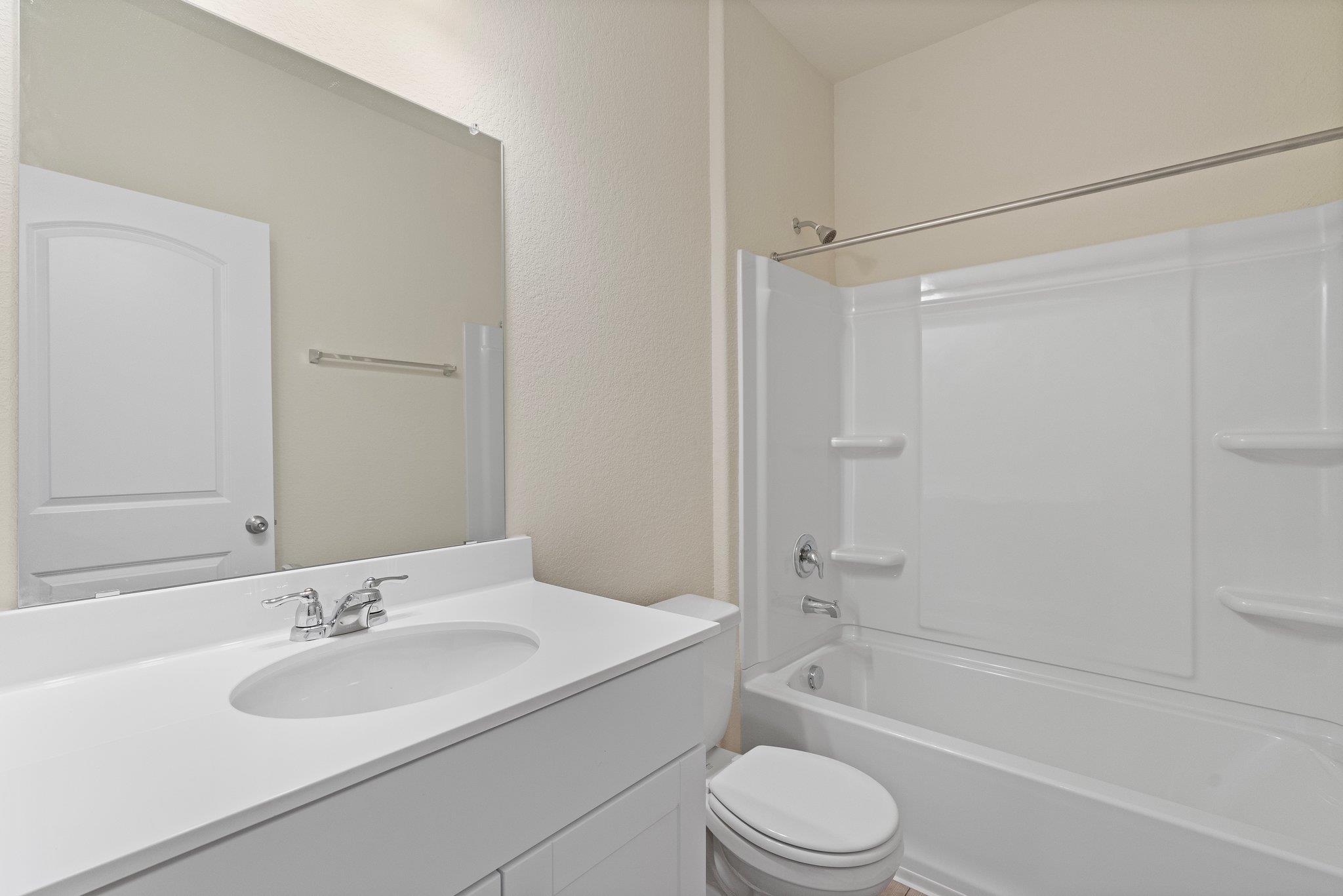 141 Onna St, Taylor, TX 76574