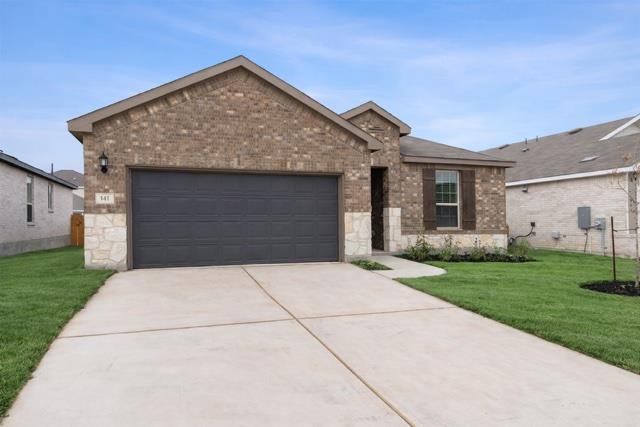 141 Onna St, Taylor, TX 76574