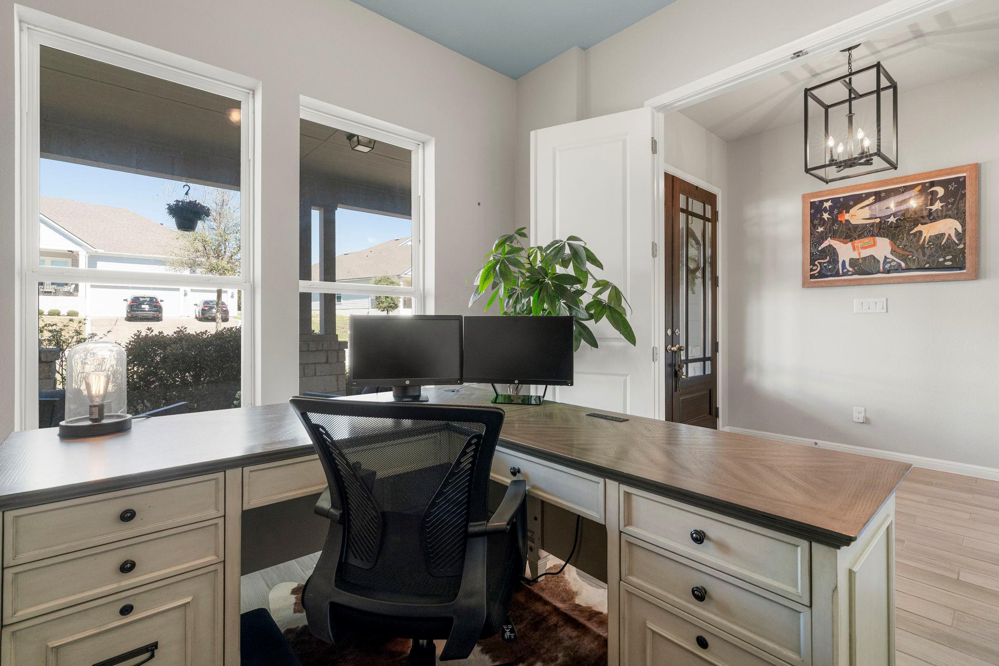 546 Hazy Hills Loop, Dripping Springs, TX 78620