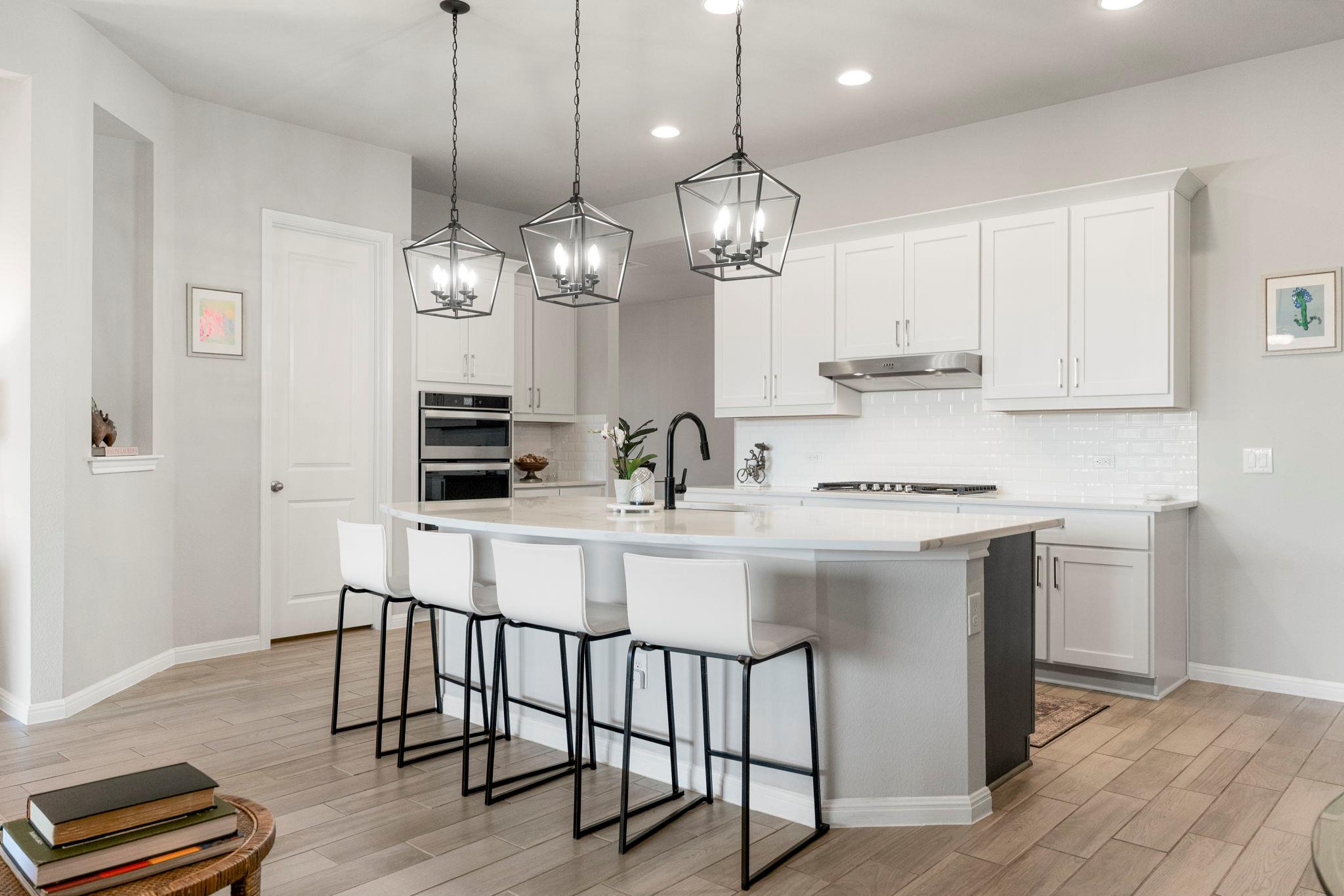 546 Hazy Hills Loop, Dripping Springs, TX 78620