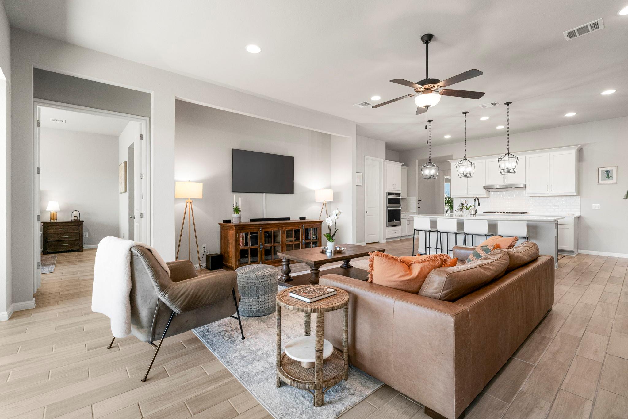 546 Hazy Hills Loop, Dripping Springs, TX 78620