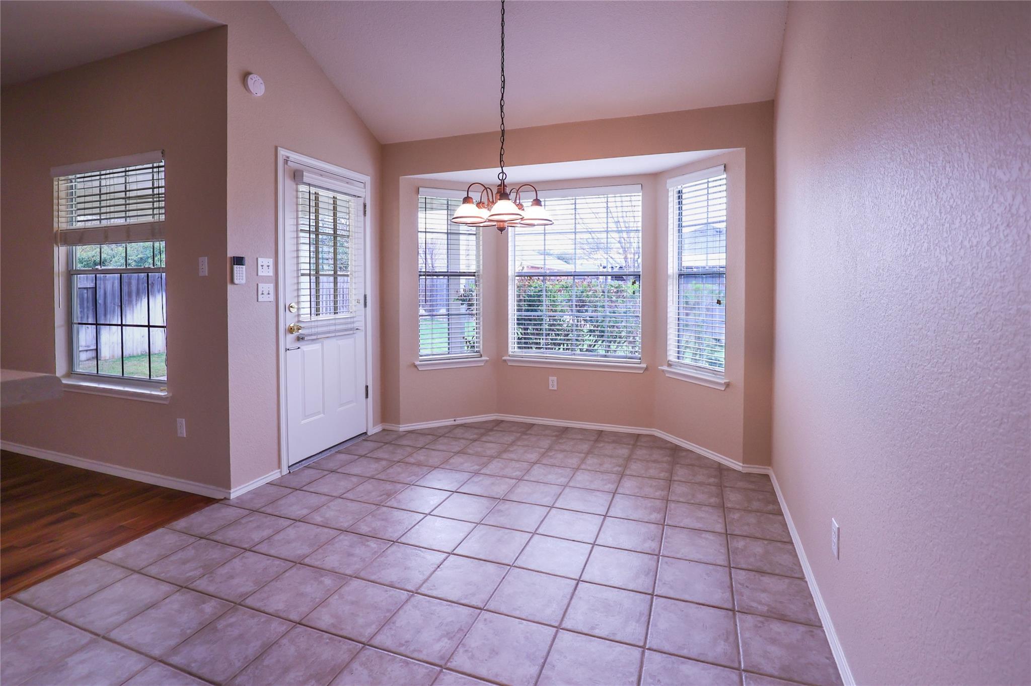 1305 Willow Bluff Dr, Pflugerville, TX 78660