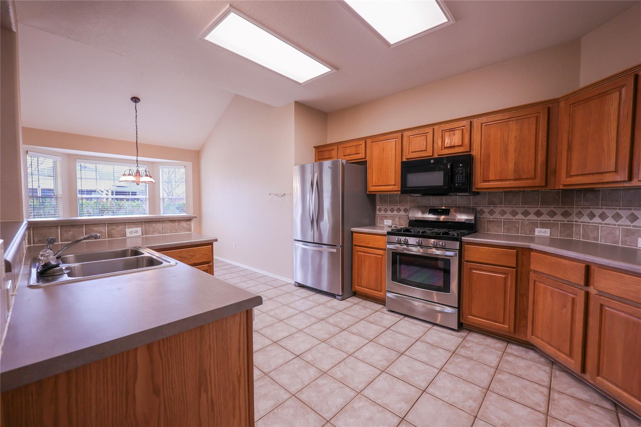 1305 Willow Bluff Dr, Pflugerville, TX 78660