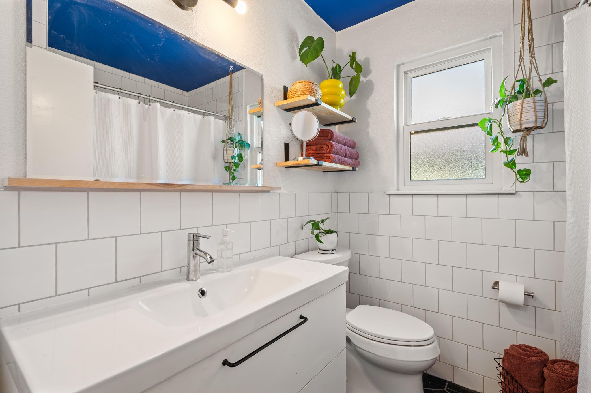 5403 Duval St # 1, Austin, TX 78751