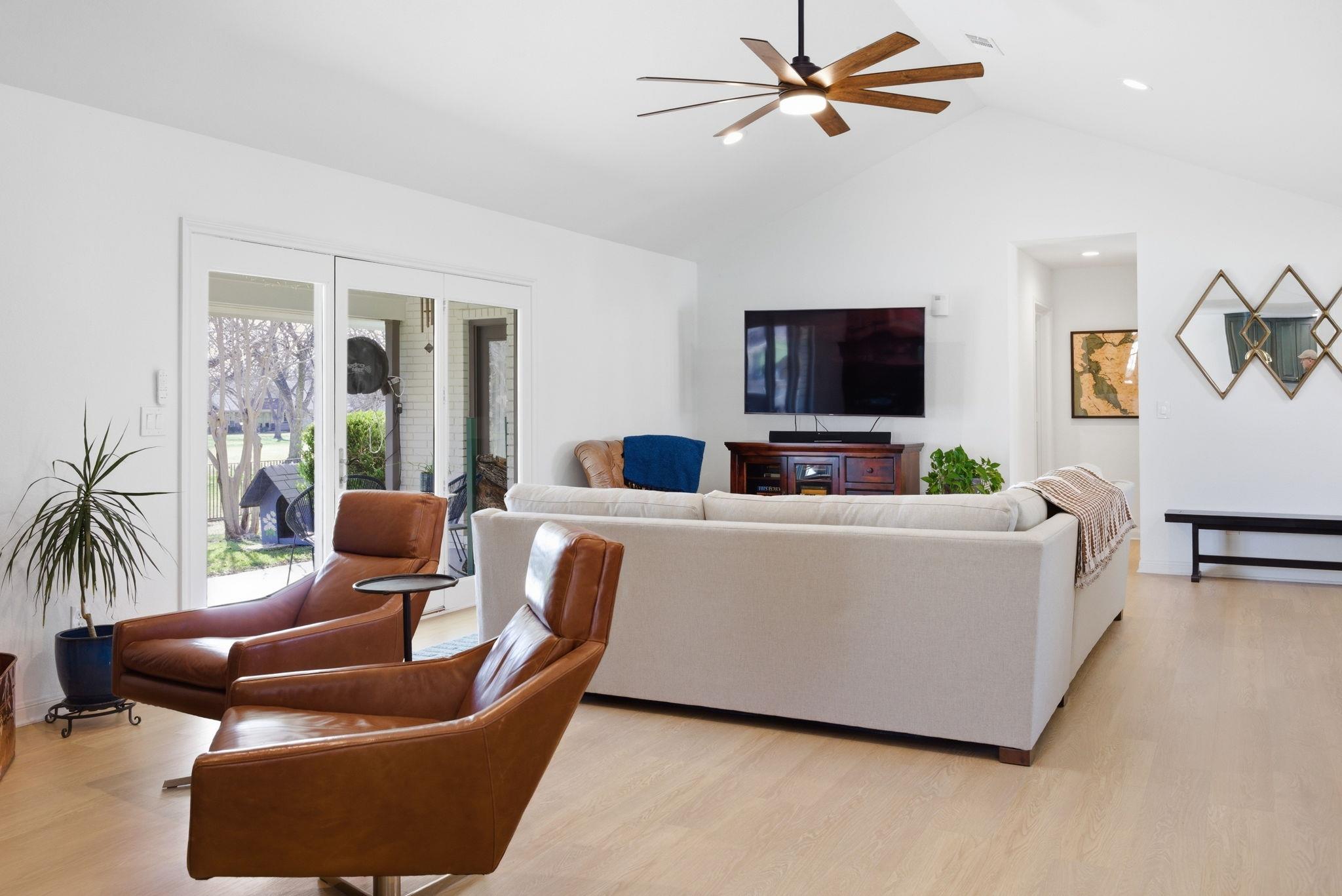 417 Olympia Fields St, Marble Falls, TX 78654