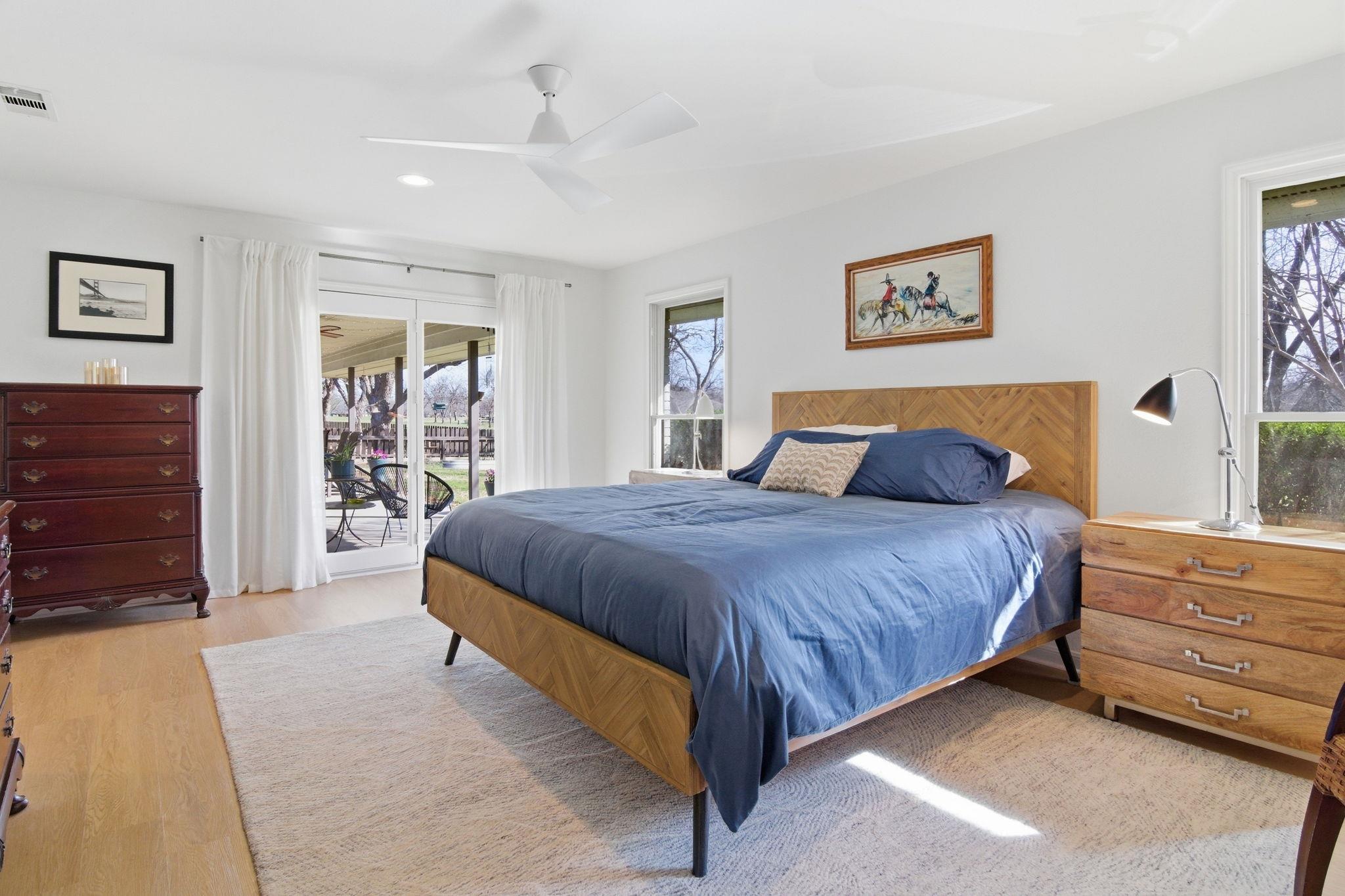 417 Olympia Fields, Meadowlakes, TX 78654