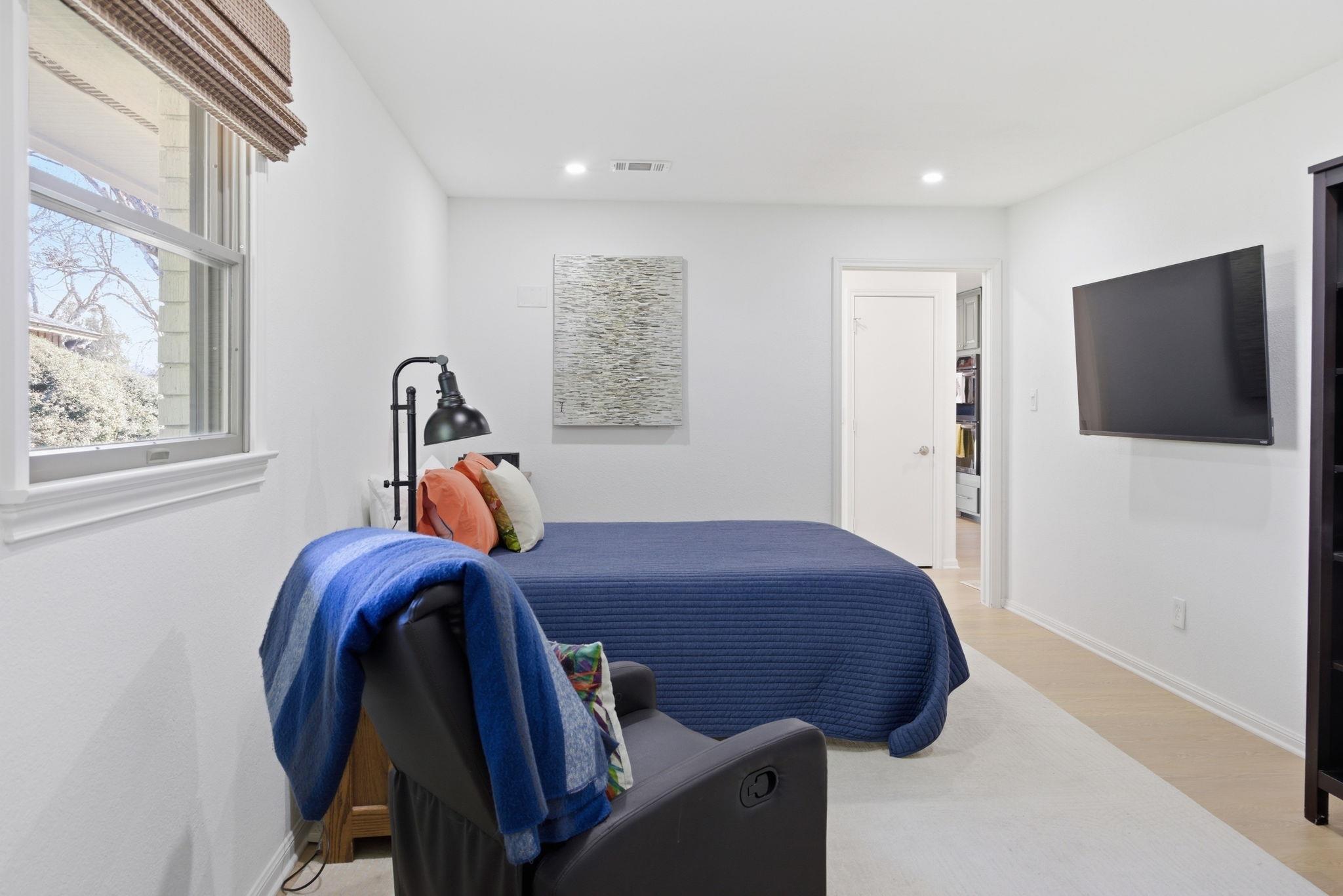 417 Olympia Fields, Meadowlakes, TX 78654